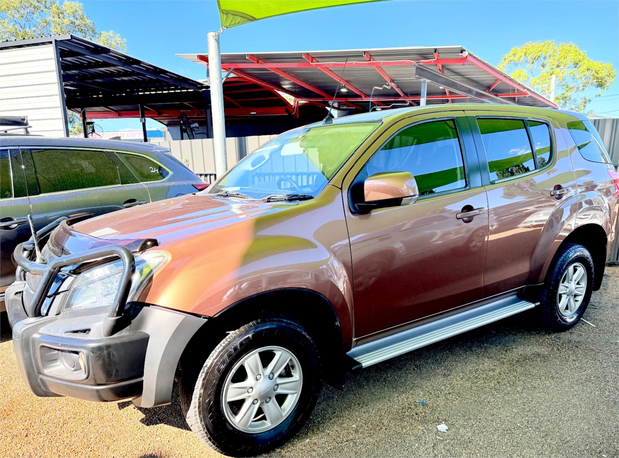 2016 ISUZU MU-X UC MY15 LS-M (4x2) 5 SP AUTOMATIC 4D WAGON