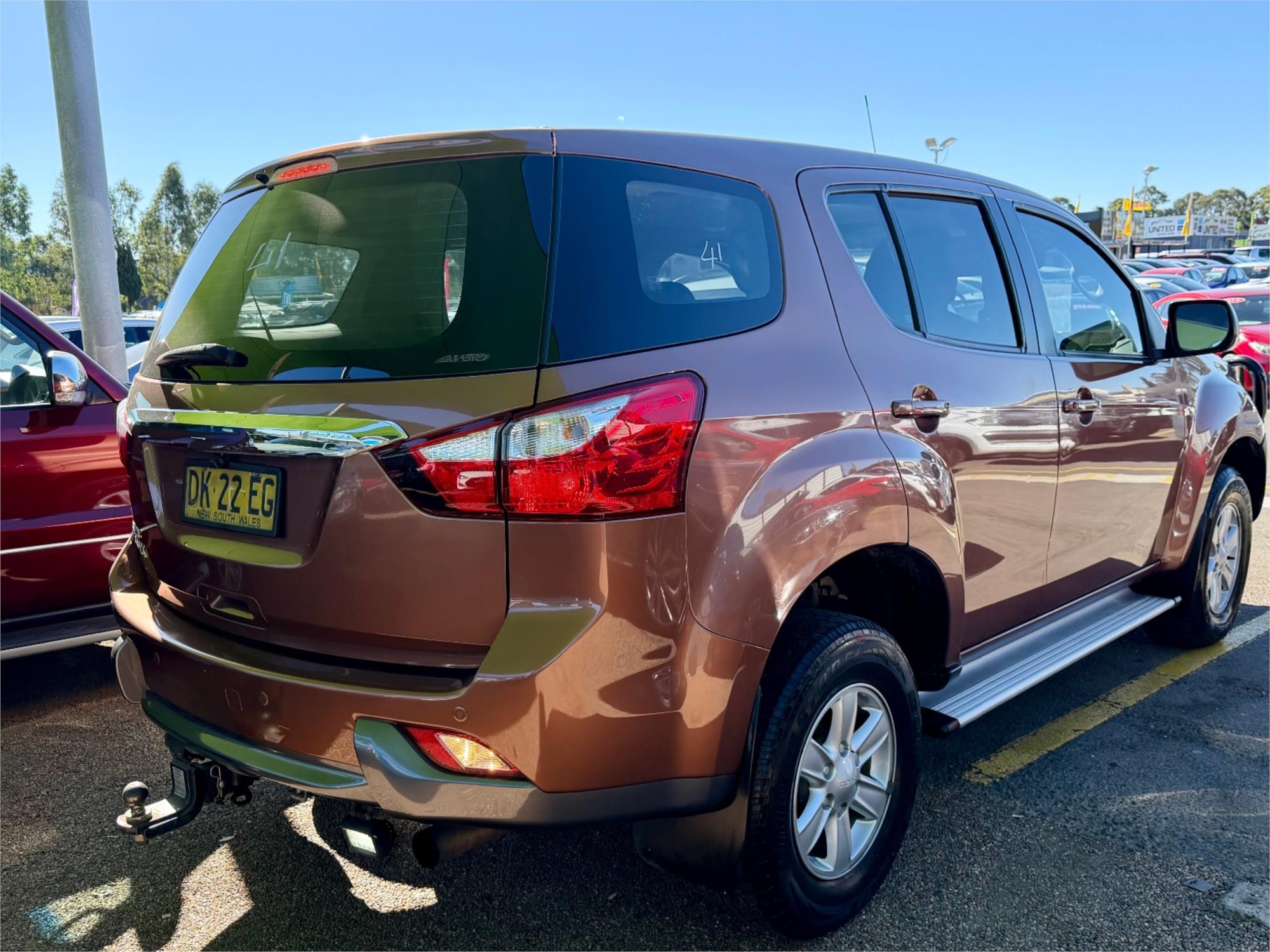 2016 ISUZU MU-X UC MY15 LS-M (4x2) 5 SP AUTOMATIC 4D WAGON
