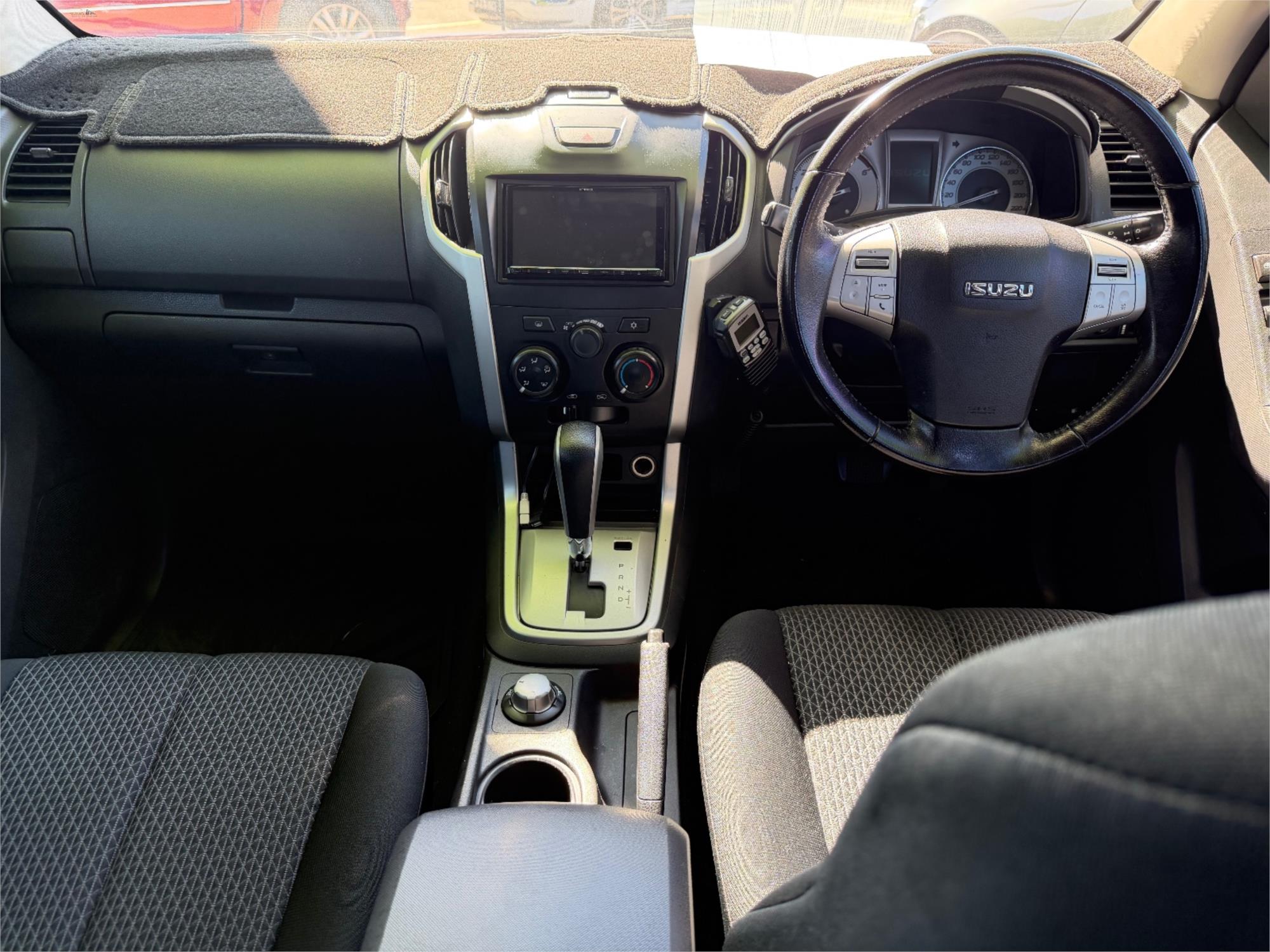 2016 ISUZU MU-X UC MY15 LS-M (4x2) 5 SP AUTOMATIC 4D WAGON
