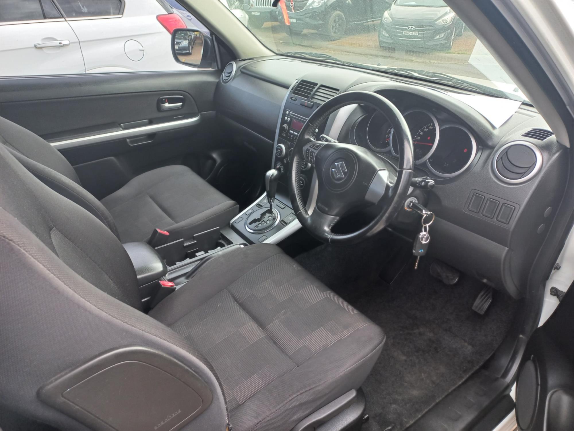 2010 SUZUKI GRAND VITARA JB URBAN (4X4) 5 SP MANUAL 4D WAGON