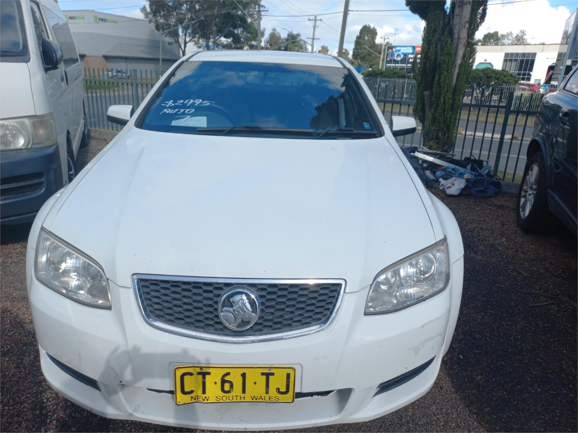 2011 HOLDEN COMMODORE VE II MY12 OMEGA 6 SP AUTOMATIC 4D SEDAN
