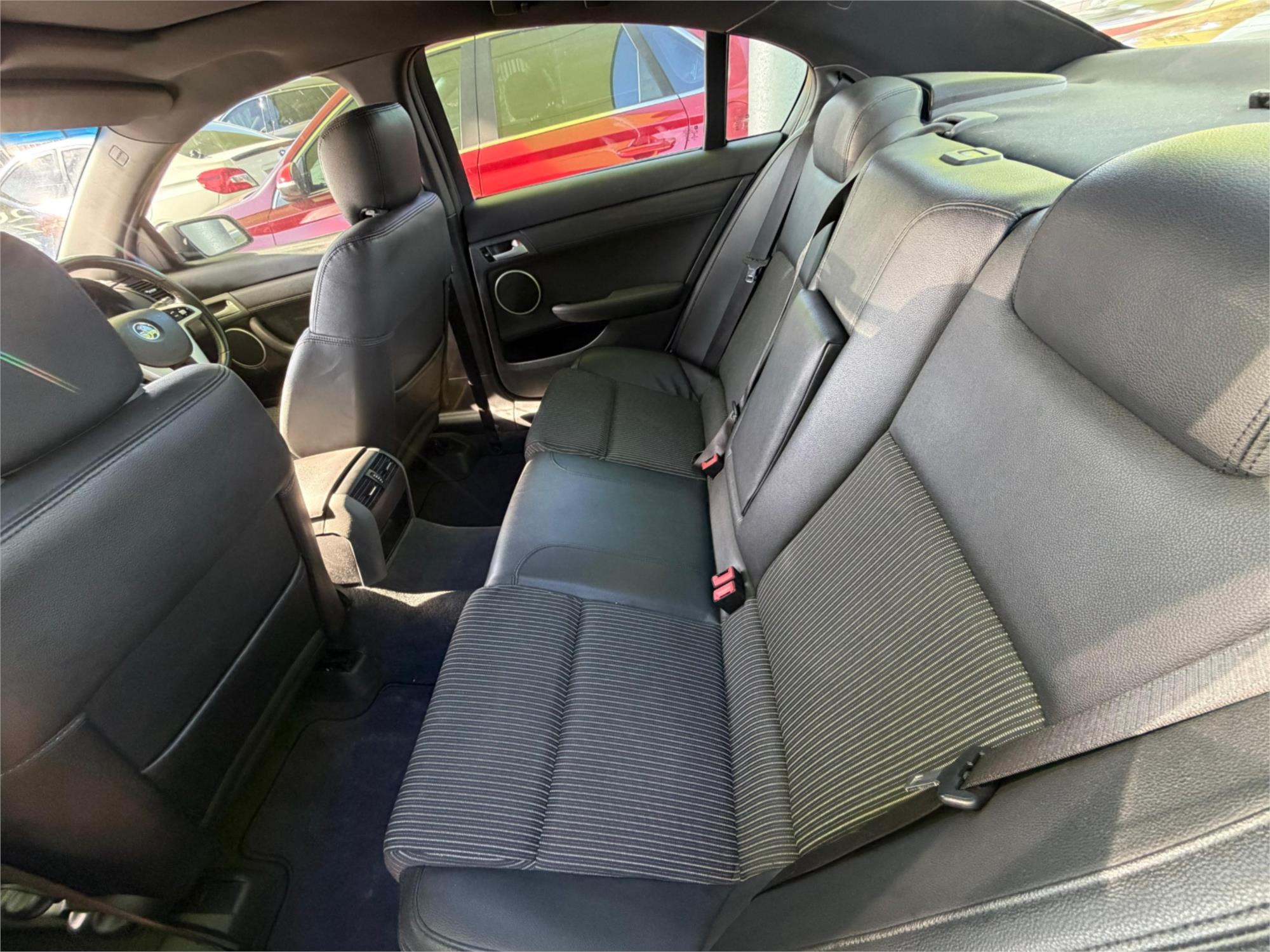 2013 HOLDEN COMMODORE VE II MY12.5 SV6 6 SP MANUAL 4D SEDAN