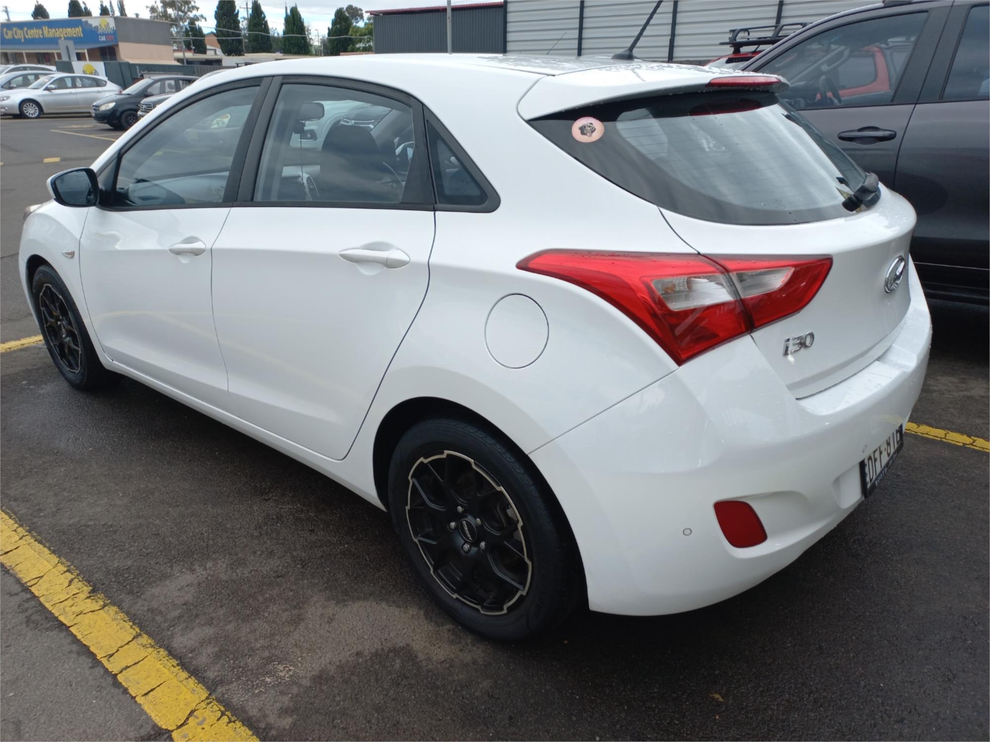 2015 HYUNDAI i30 GD4 SERIES 2 ACTIVE 6 SP AUTOMATIC 5D HATCHBACK