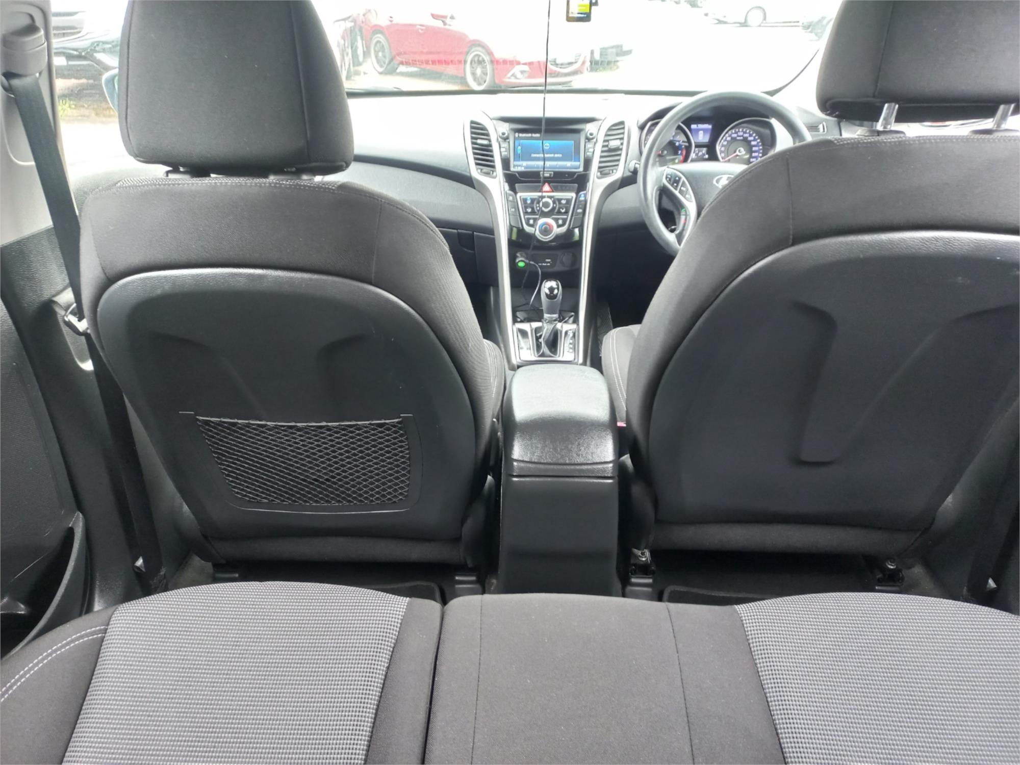 2015 HYUNDAI i30 GD4 SERIES 2 ACTIVE 6 SP AUTOMATIC 5D HATCHBACK