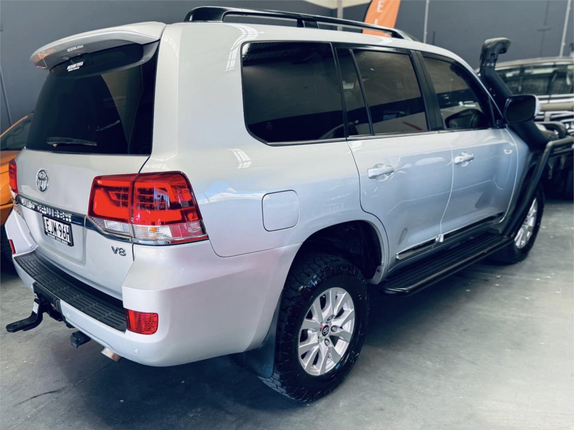 2021 TOYOTA LANDCRUISER VDJ200R LC200 SAHARA (4x4) 6 SP AUTOMATIC 4D WAGON