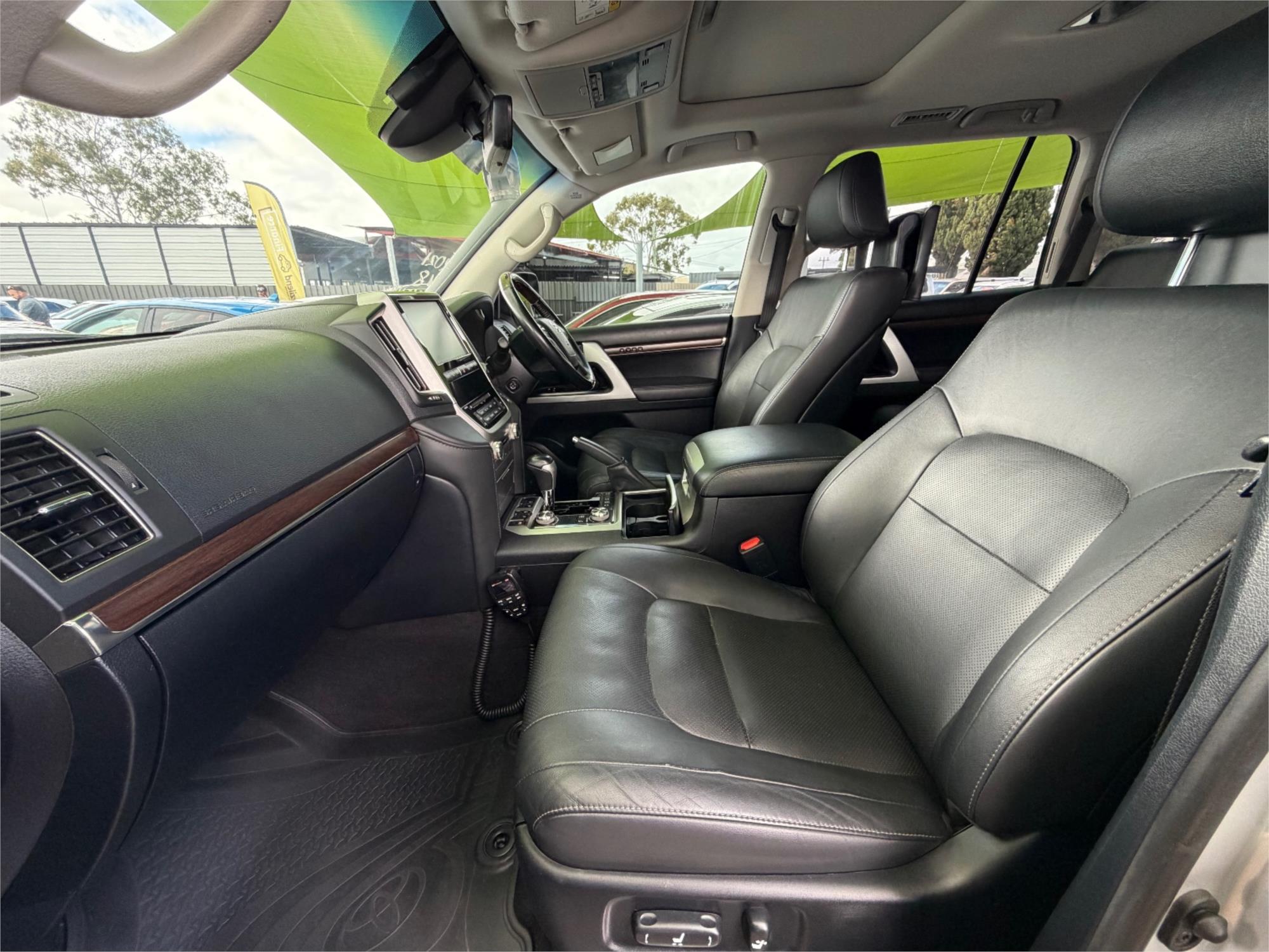 2021 TOYOTA LANDCRUISER VDJ200R LC200 SAHARA (4x4) 6 SP AUTOMATIC 4D WAGON