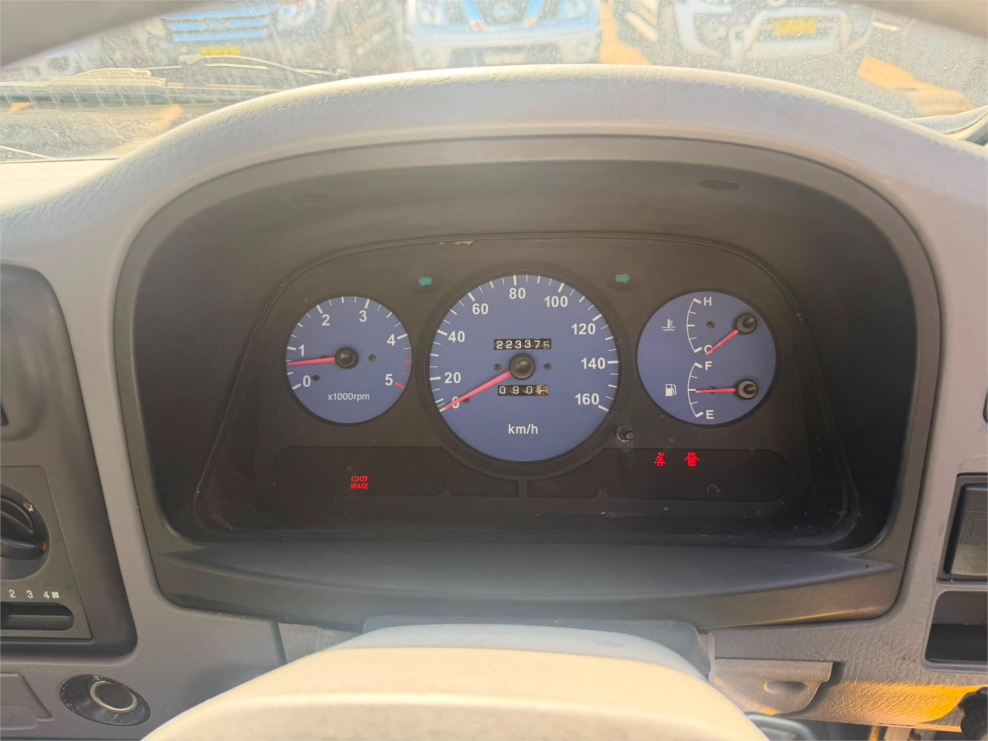 2004 KIA K2700 TU 5 SP MANUAL C/CHAS