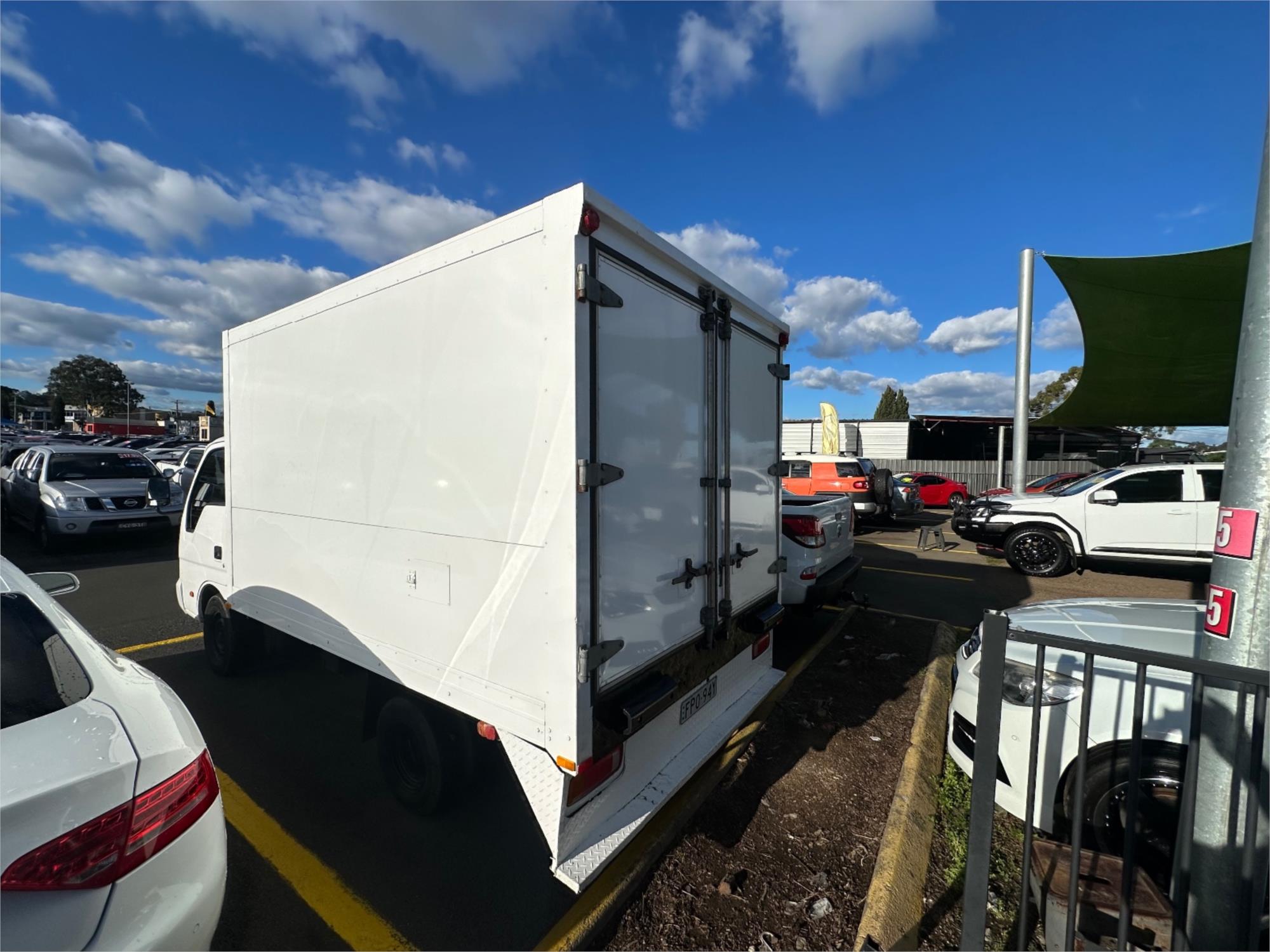 2004 KIA K2700 TU 5 SP MANUAL C/CHAS