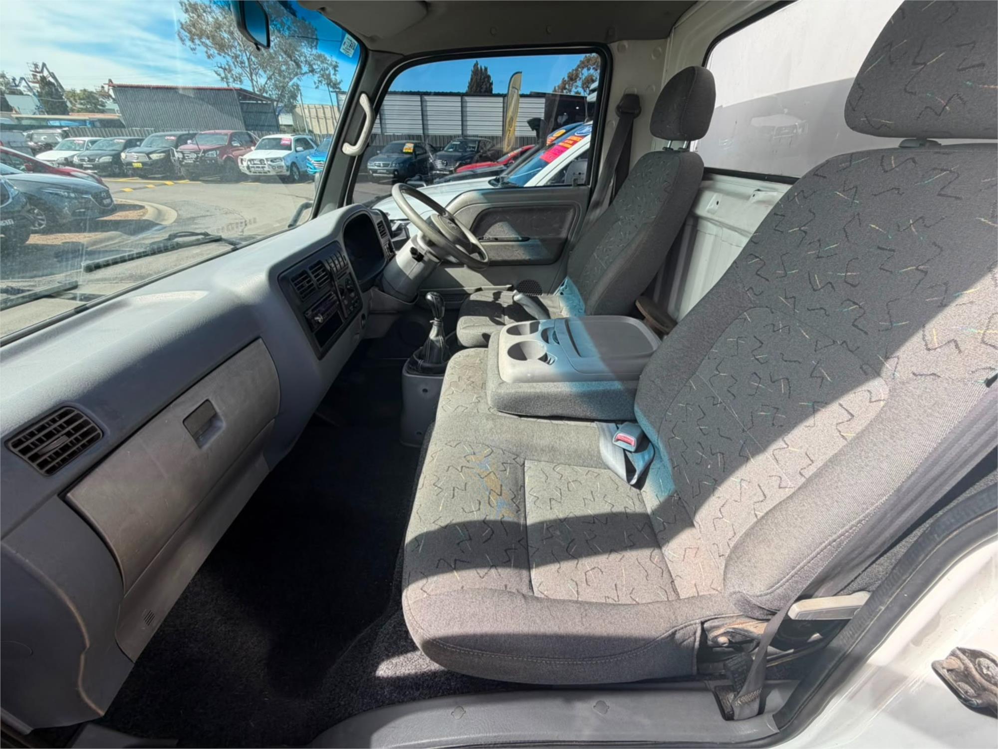 2004 KIA K2700 TU 5 SP MANUAL C/CHAS