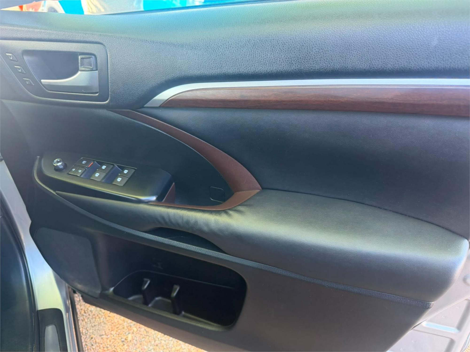 2015 TOYOTA KLUGER GSU55R GRANDE (4x4) 6 SP AUTOMATIC 4D WAGON