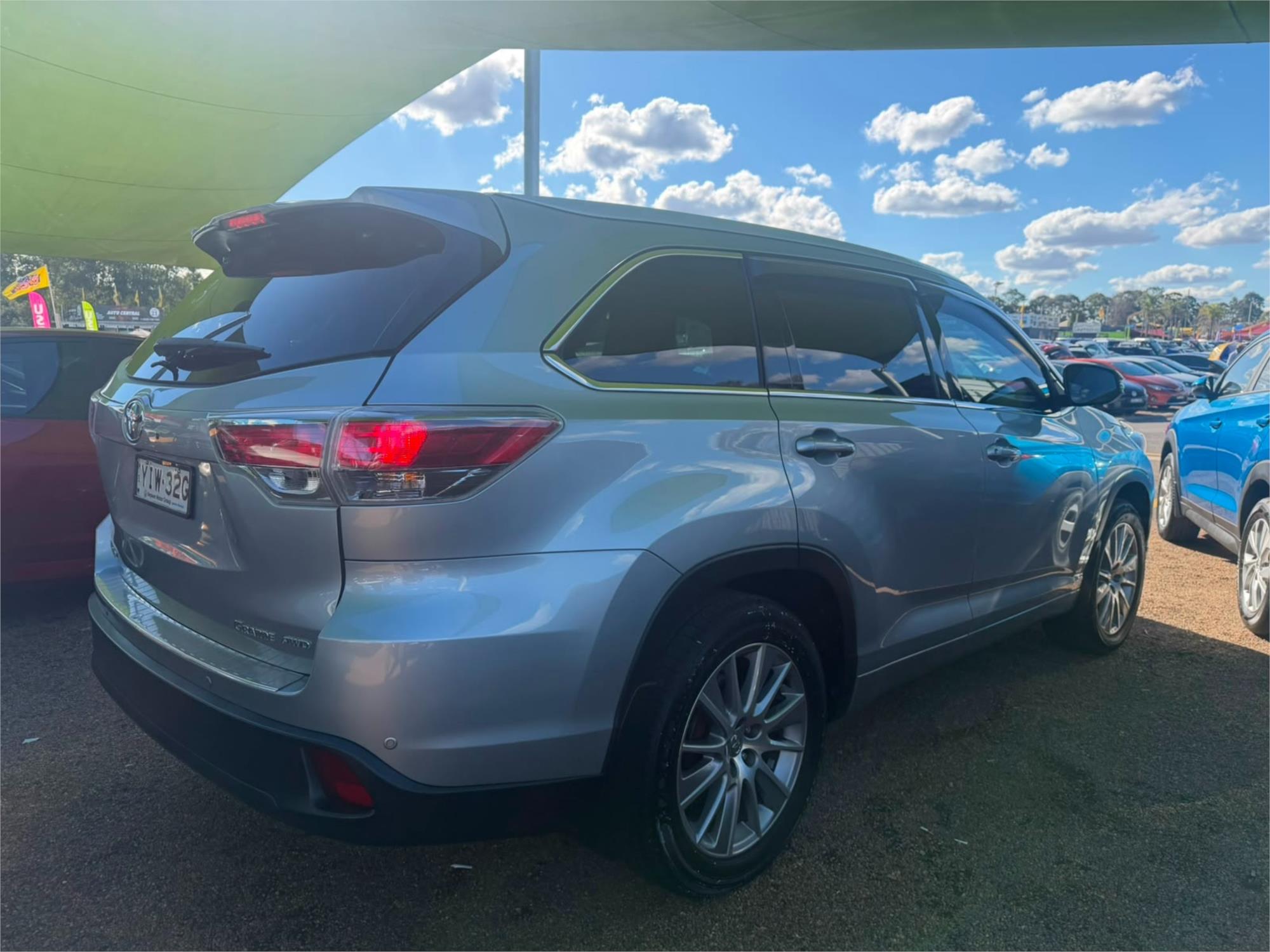 2015 TOYOTA KLUGER GSU55R GRANDE (4x4) 6 SP AUTOMATIC 4D WAGON