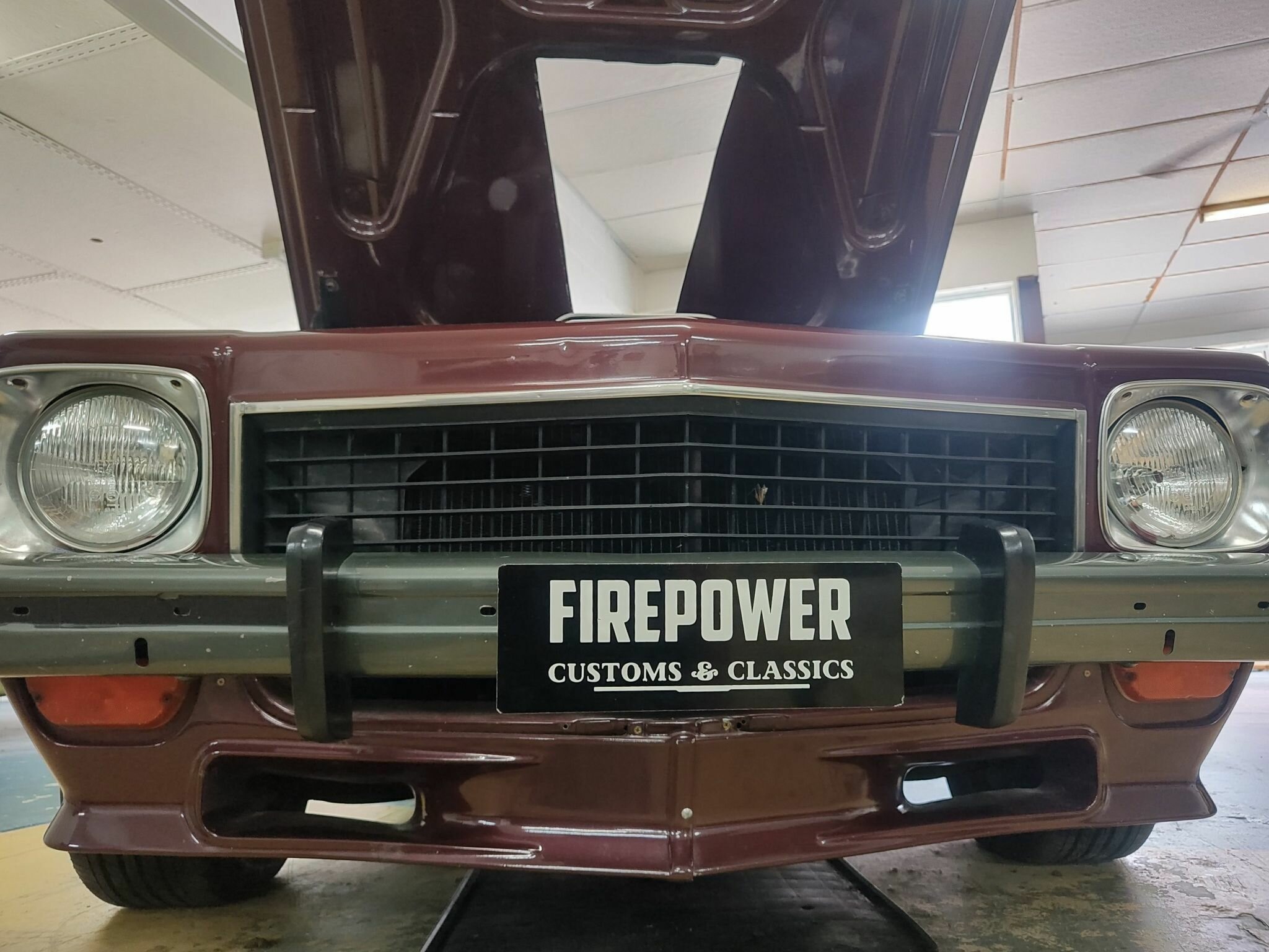 1976 HOLDEN TORANA LX SL/R 5000 3 SP AUTOMATIC 4D SEDAN
