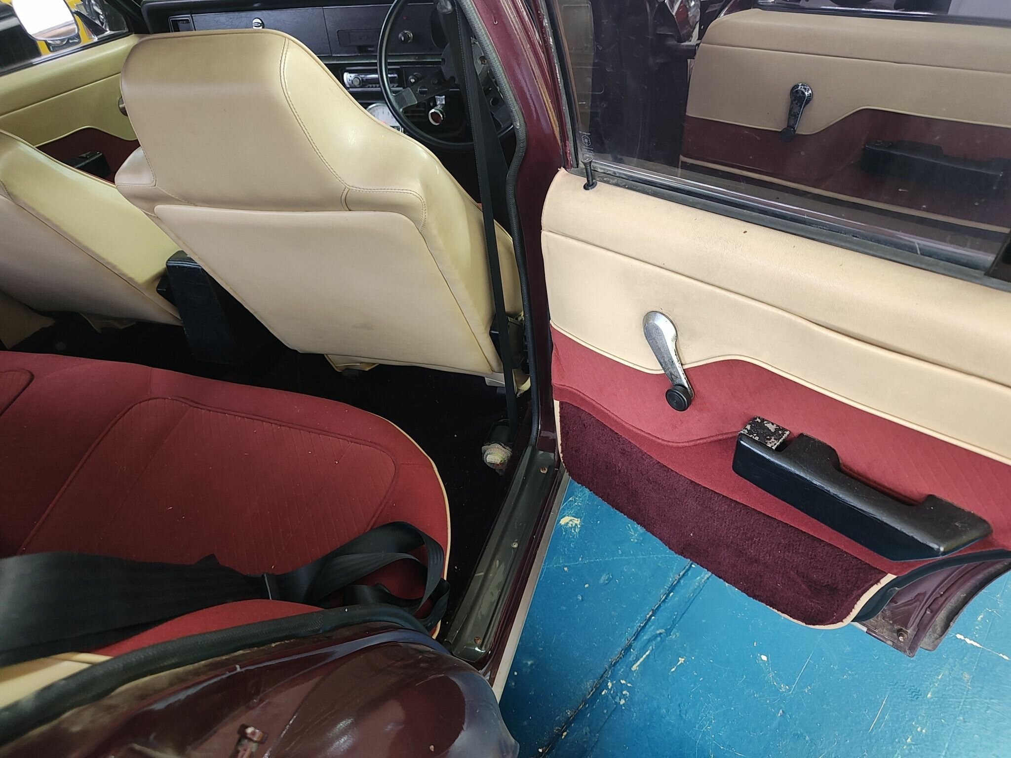 1976 HOLDEN TORANA LX SL/R 5000 3 SP AUTOMATIC 4D SEDAN
