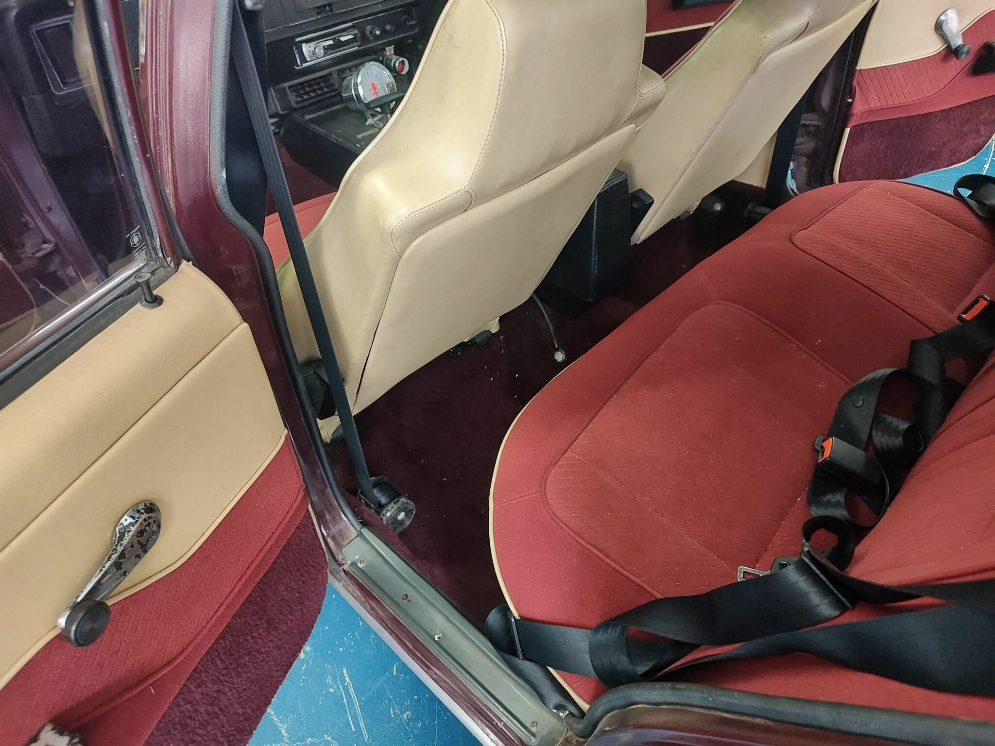 1976 HOLDEN TORANA LX SL/R 5000 3 SP AUTOMATIC 4D SEDAN