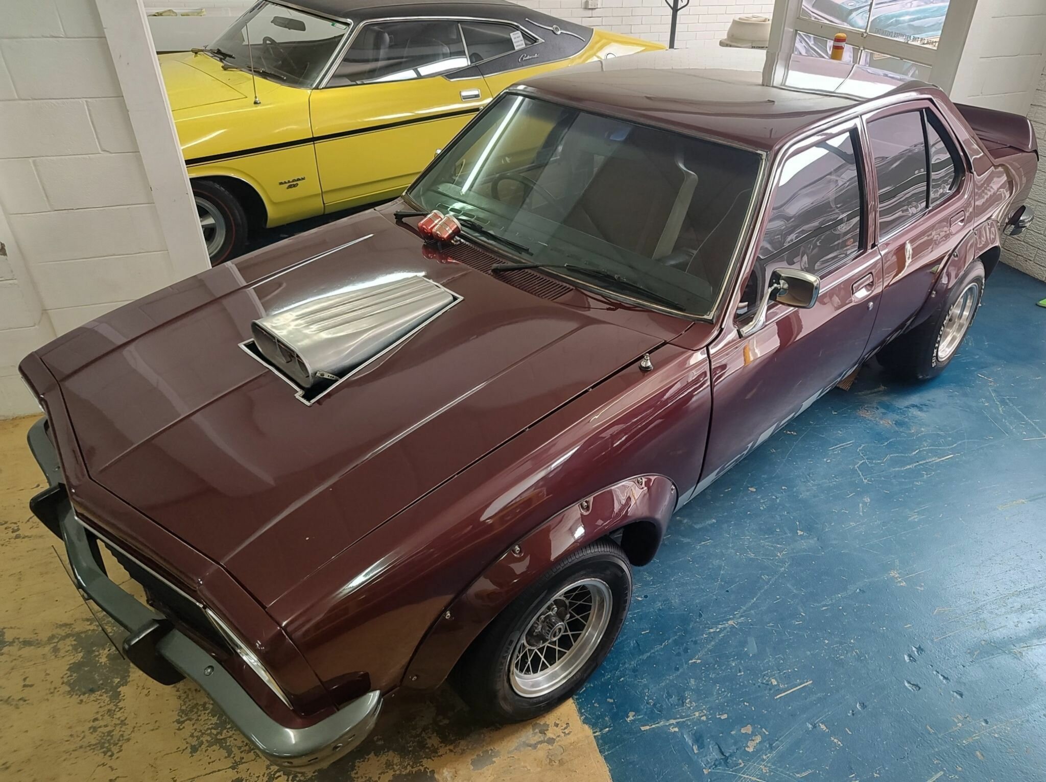 1976 HOLDEN TORANA LX SL/R 5000 3 SP AUTOMATIC 4D SEDAN