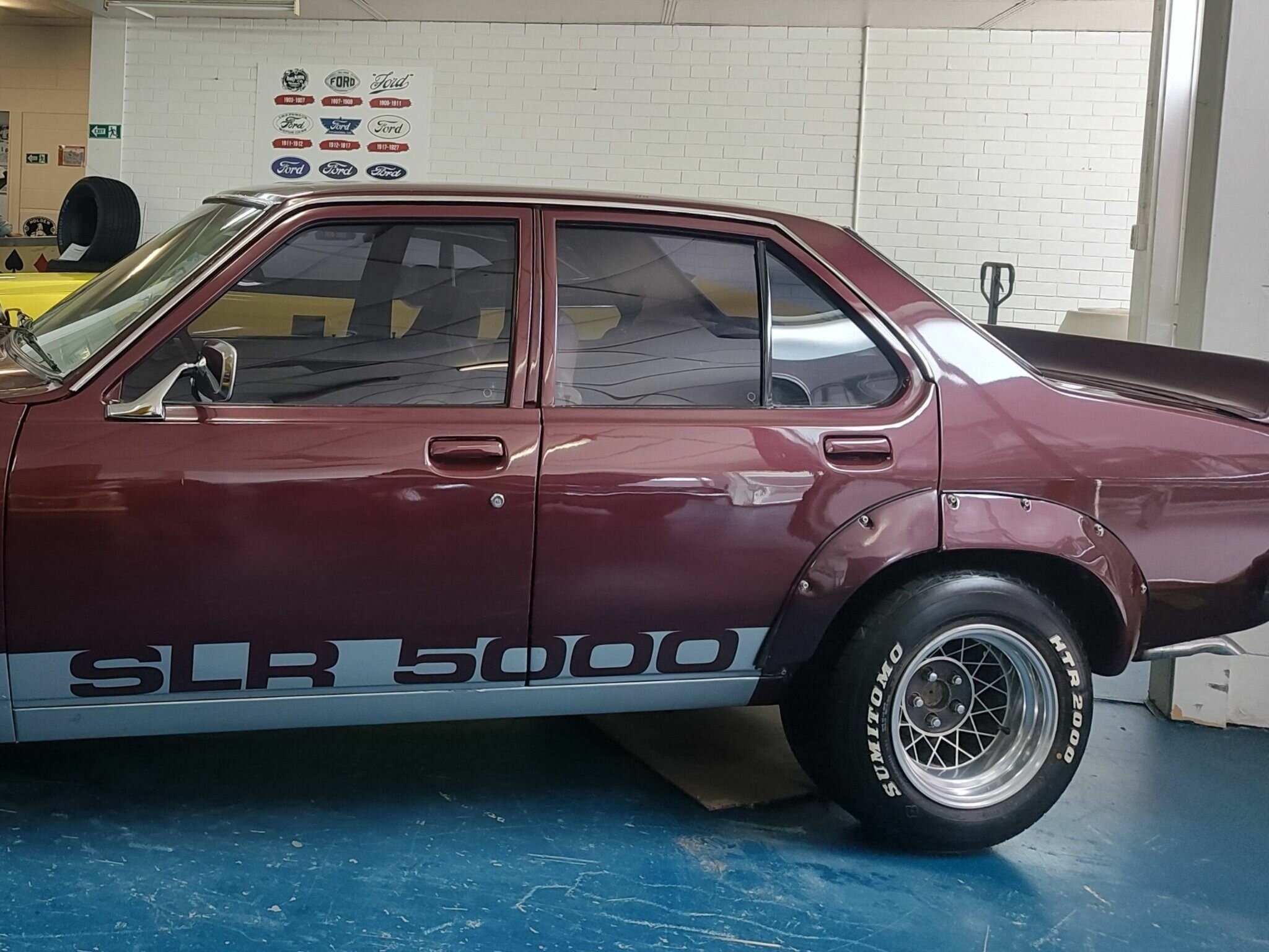 1976 HOLDEN TORANA LX SL/R 5000 3 SP AUTOMATIC 4D SEDAN