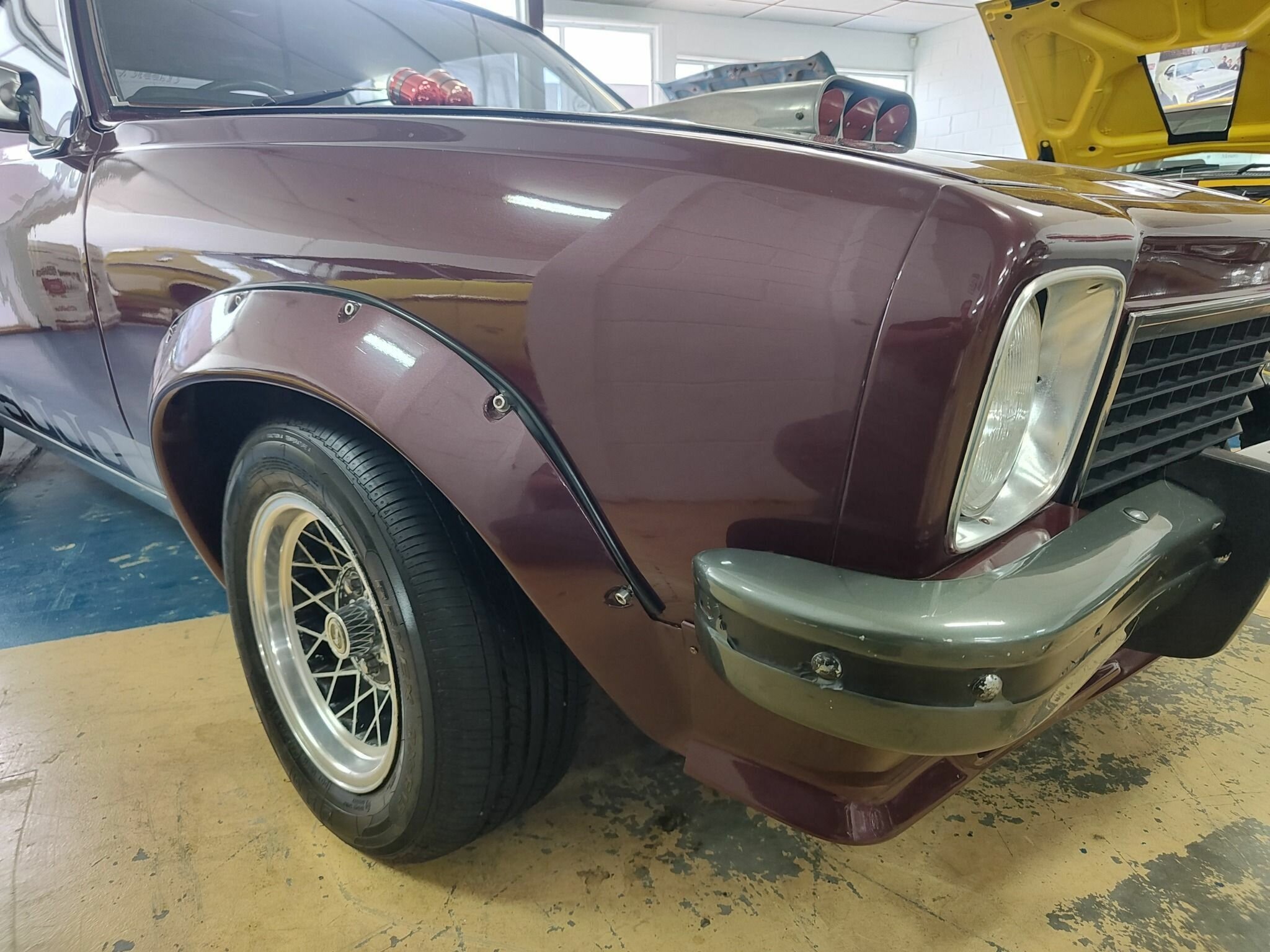 1976 HOLDEN TORANA LX SL/R 5000 3 SP AUTOMATIC 4D SEDAN