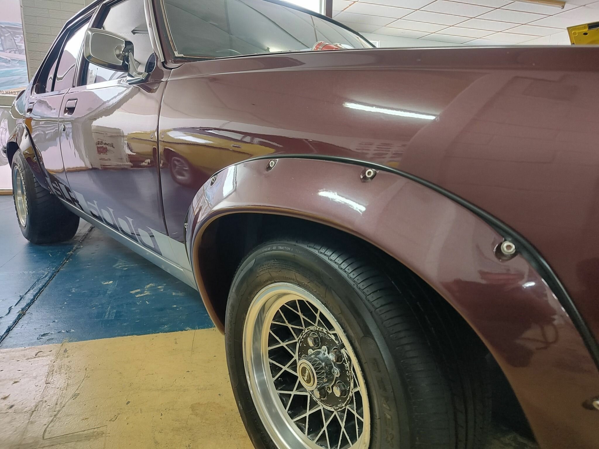 1976 HOLDEN TORANA LX SL/R 5000 3 SP AUTOMATIC 4D SEDAN