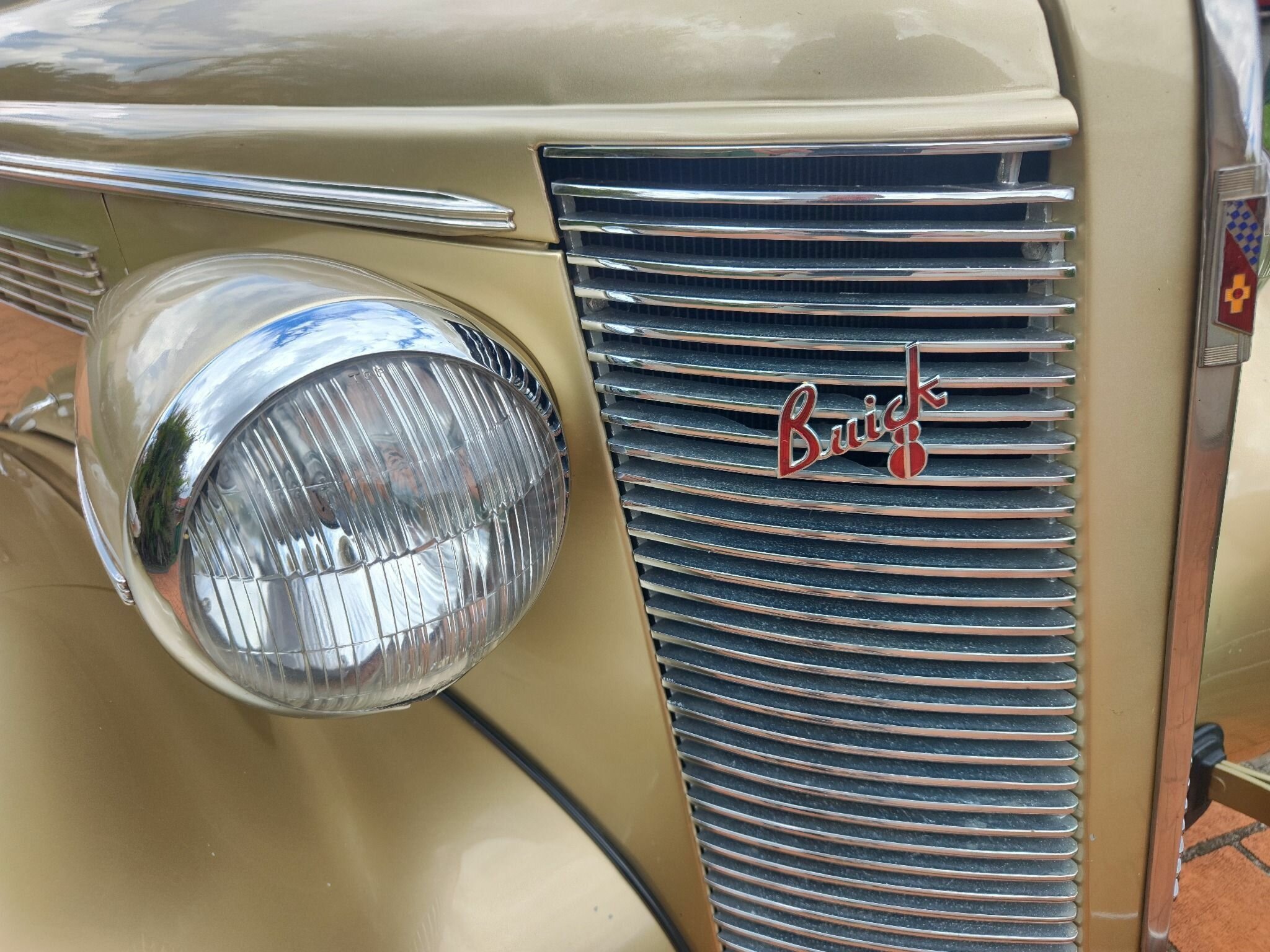 1937 BUICK CENTURY EIGHT AUTOMATIC SEDAN