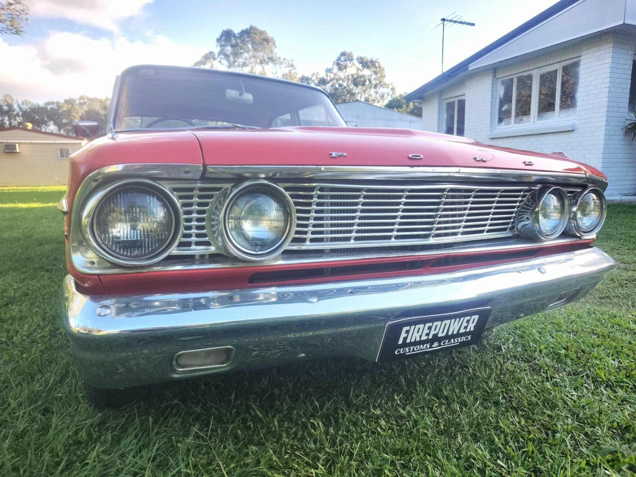 1964 FORD FAIRLANE 500 3 SP AUTOMATIC 4D SEDAN