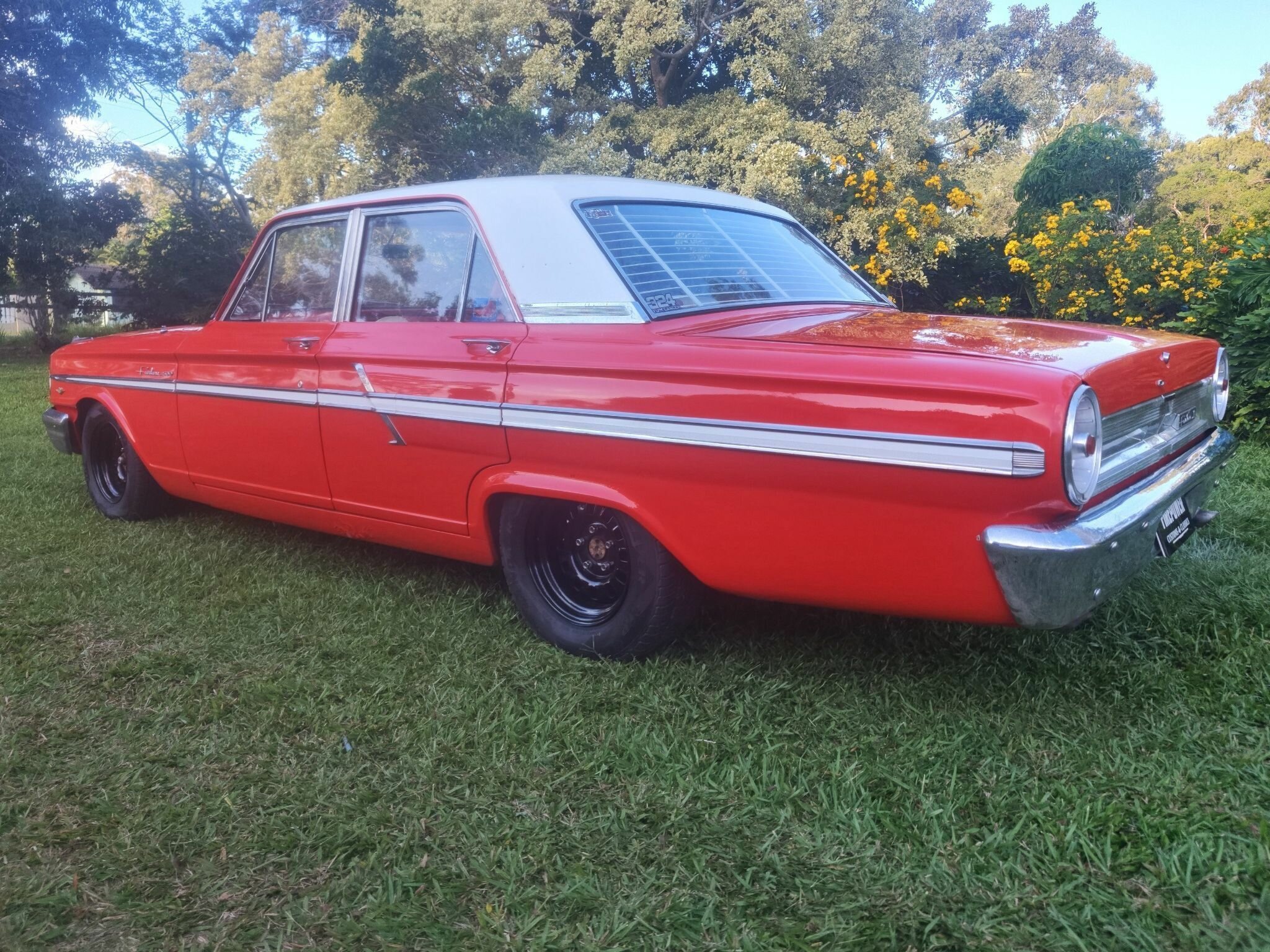 1964 FORD FAIRLANE 500 3 SP AUTOMATIC 4D SEDAN