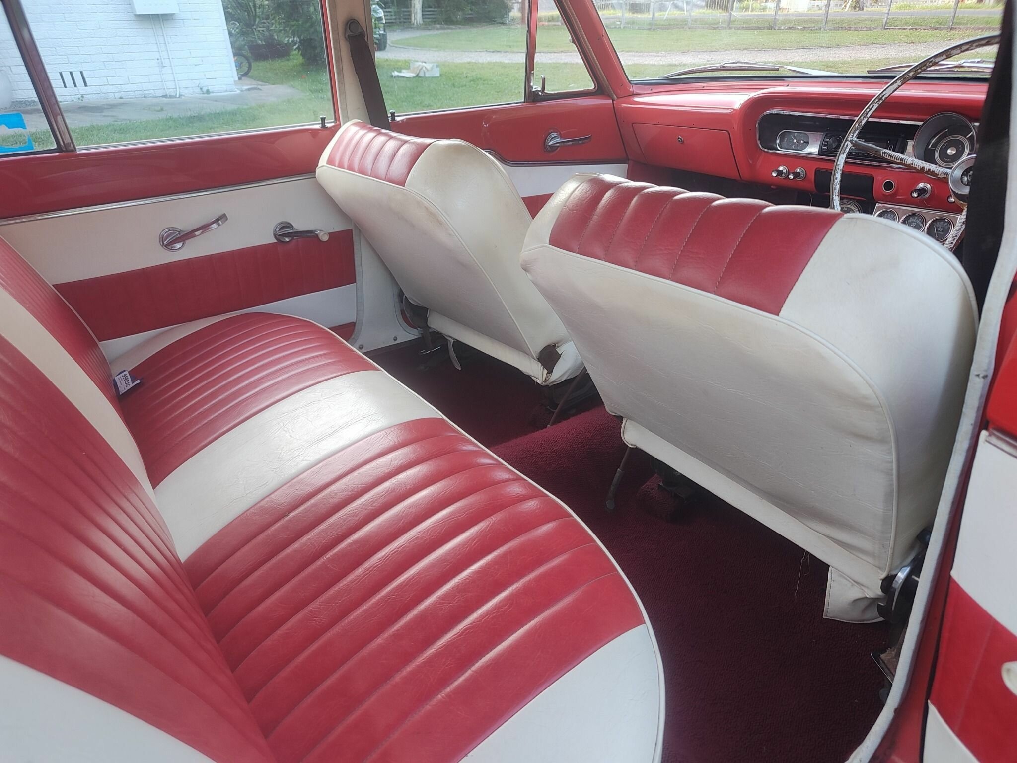 1964 FORD FAIRLANE 500 3 SP AUTOMATIC 4D SEDAN