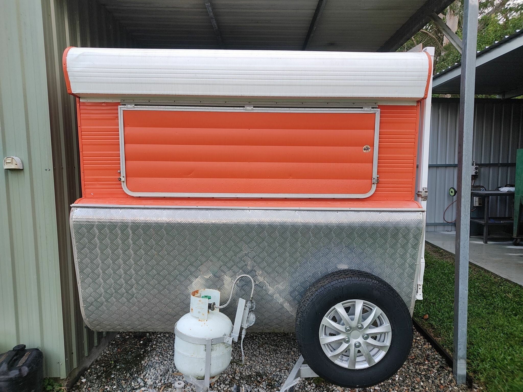 2018 WILLEZE CUSTOM AUTOMATIC 2D VAN
