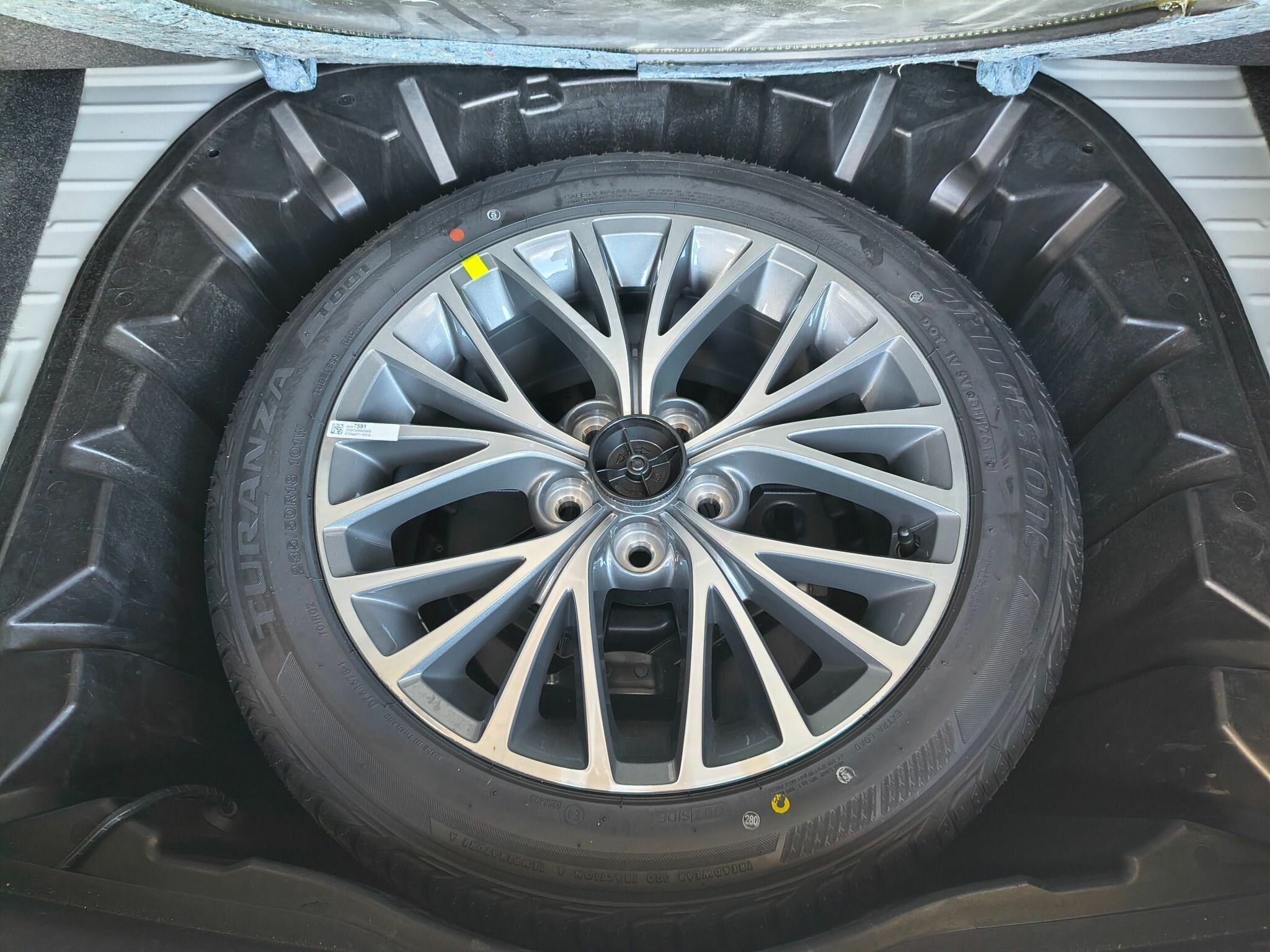 2016 HOLDEN CALAIS VF II 6 SP AUTOMATIC 4D SEDAN