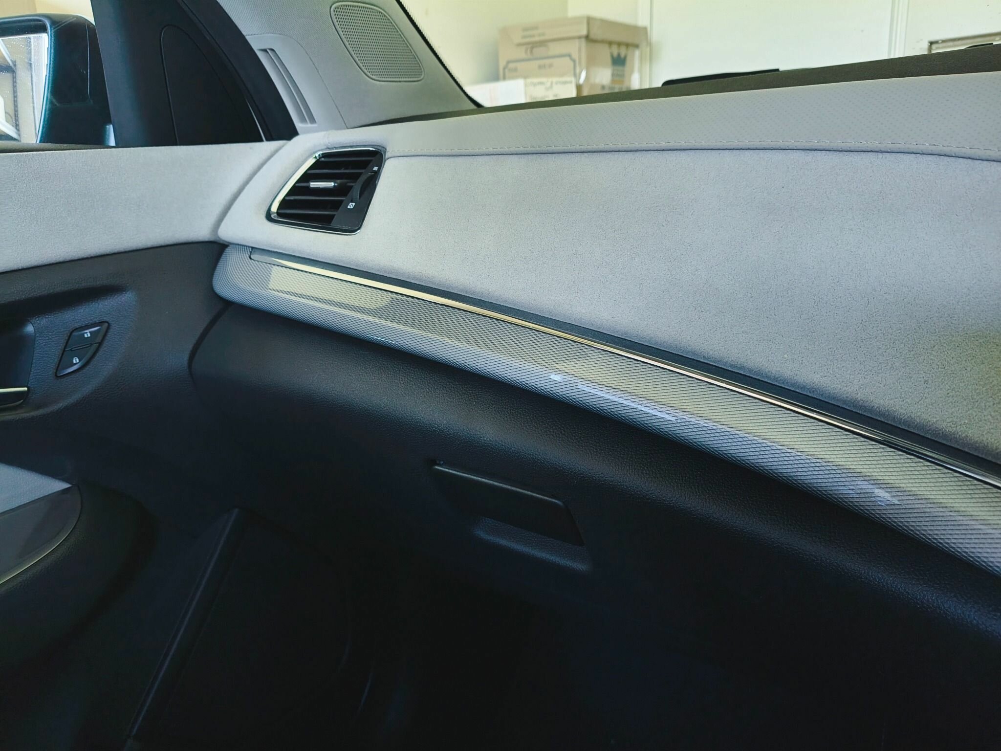 2016 HOLDEN CALAIS VF II 6 SP AUTOMATIC 4D SEDAN