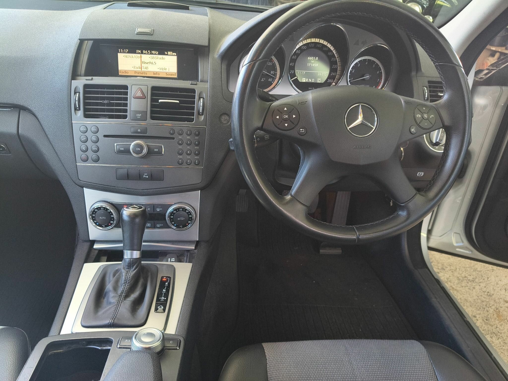 2009 MERCEDES-BENZ C200 W204 KOMPRESSOR AVANTGARDE SE 5 SP AUTOMATIC TIPSHIFT 4D SEDAN