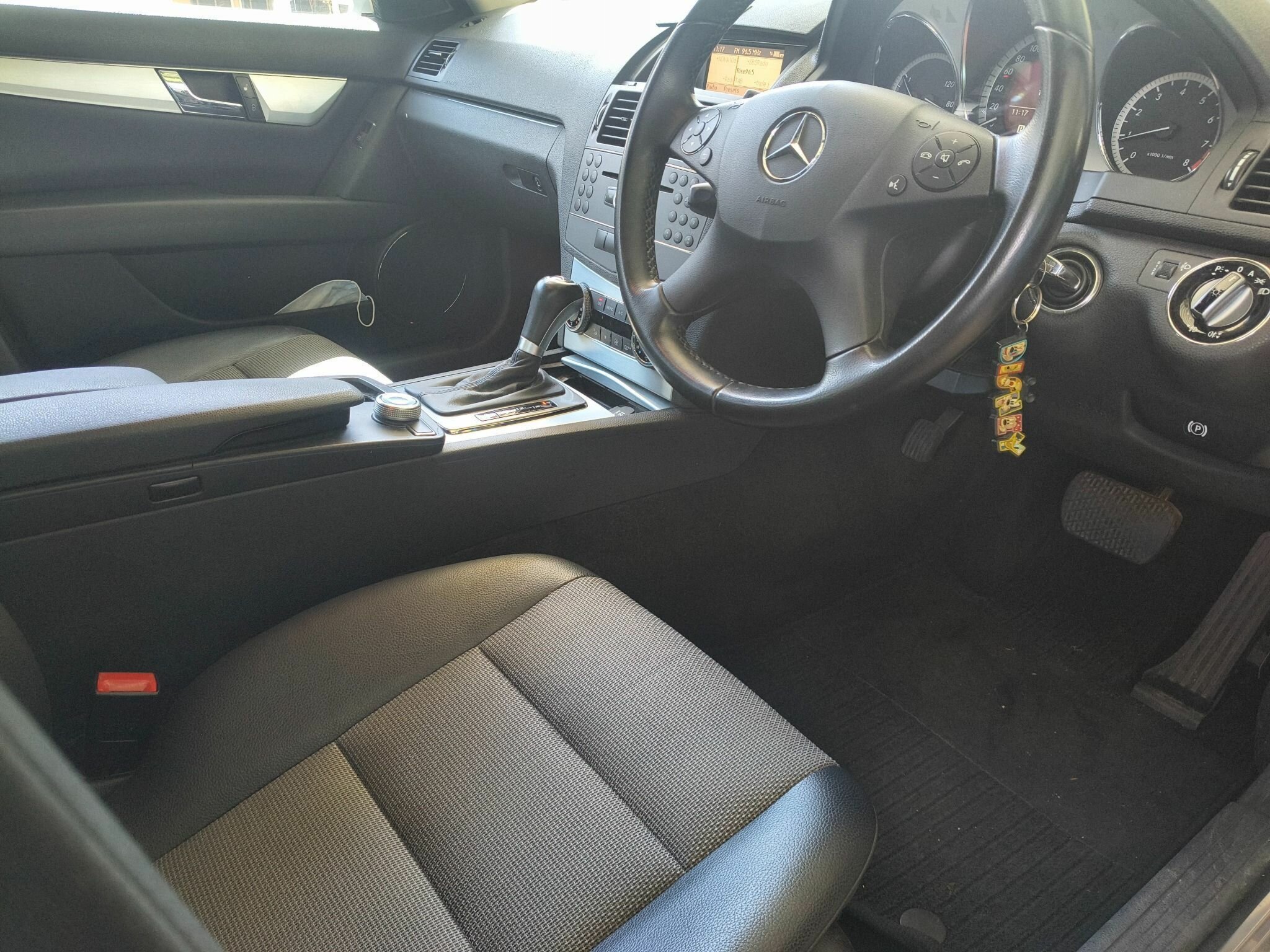 2009 MERCEDES-BENZ C200 W204 KOMPRESSOR AVANTGARDE SE 5 SP AUTOMATIC TIPSHIFT 4D SEDAN