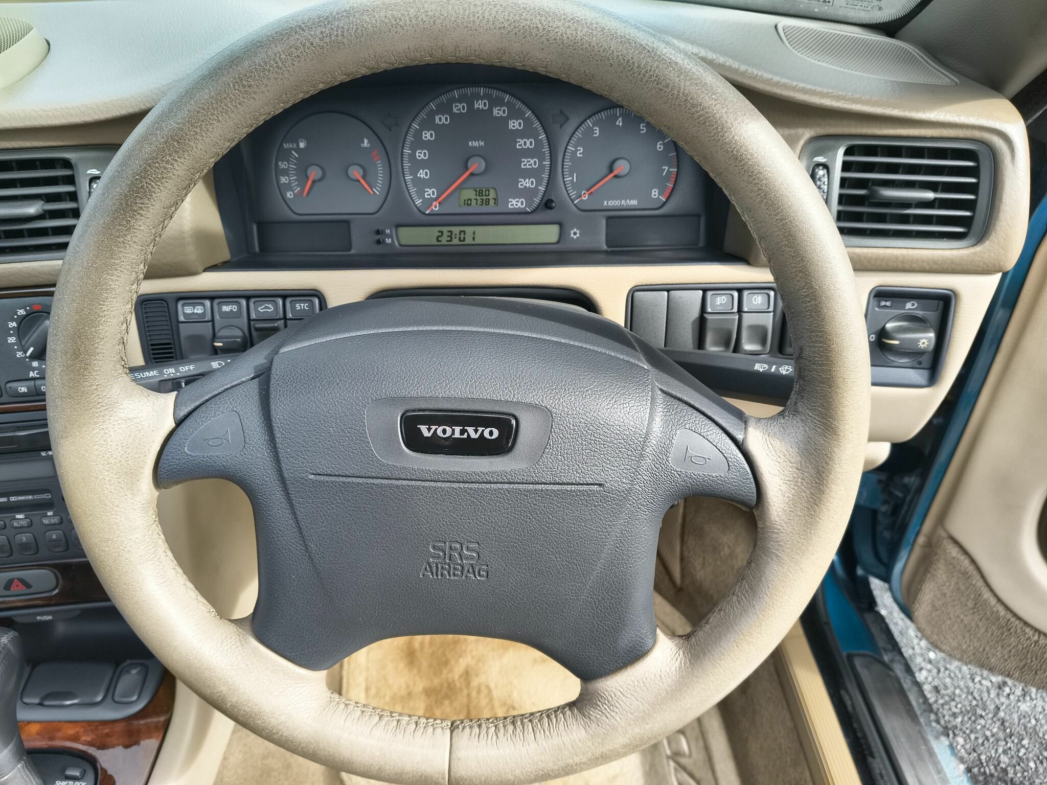 2000 VOLVO C70 2.4T 4 SP AUTOMATIC 2D CONVERTIBLE