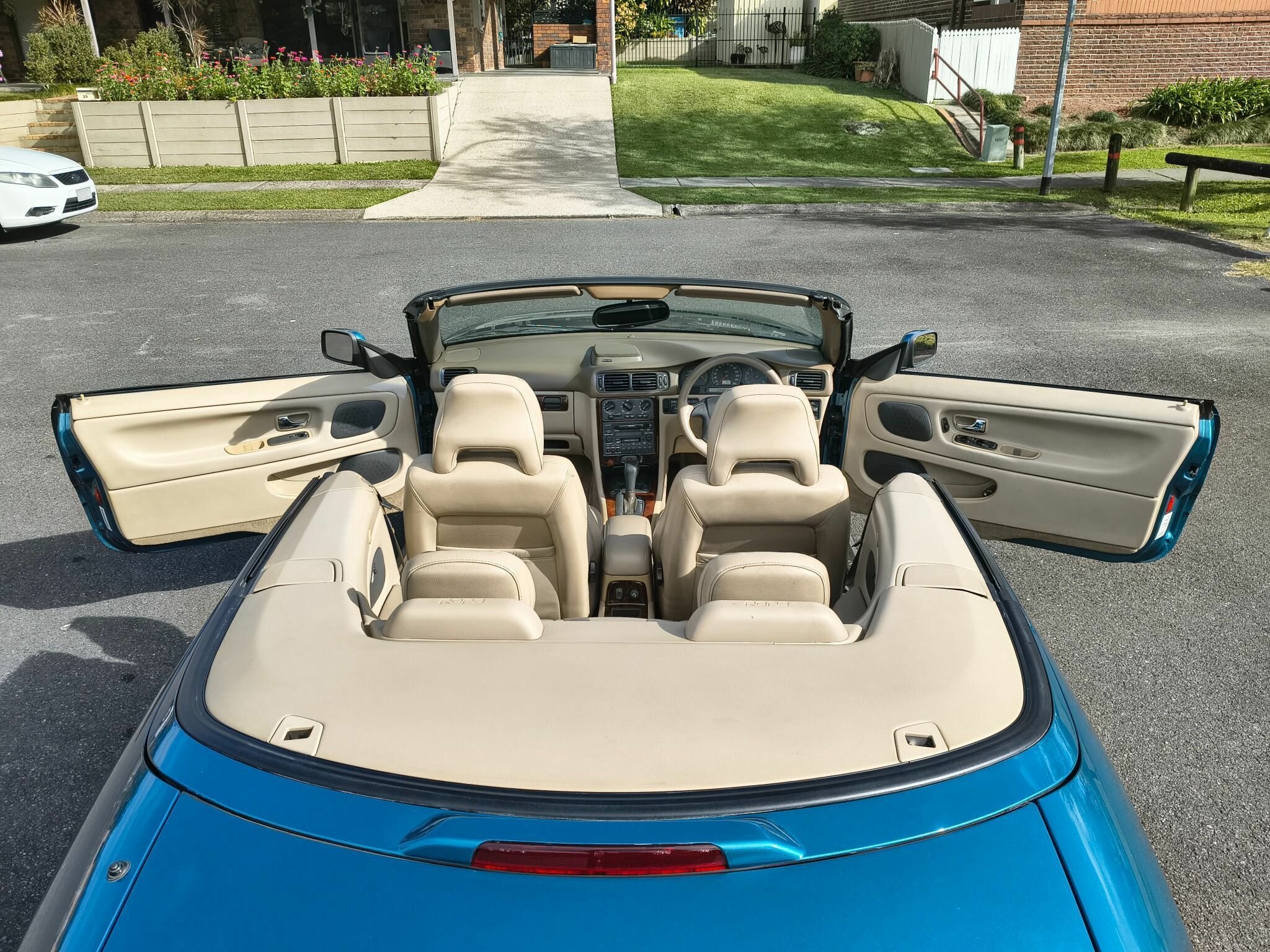 2000 VOLVO C70 2.4T 4 SP AUTOMATIC 2D CONVERTIBLE