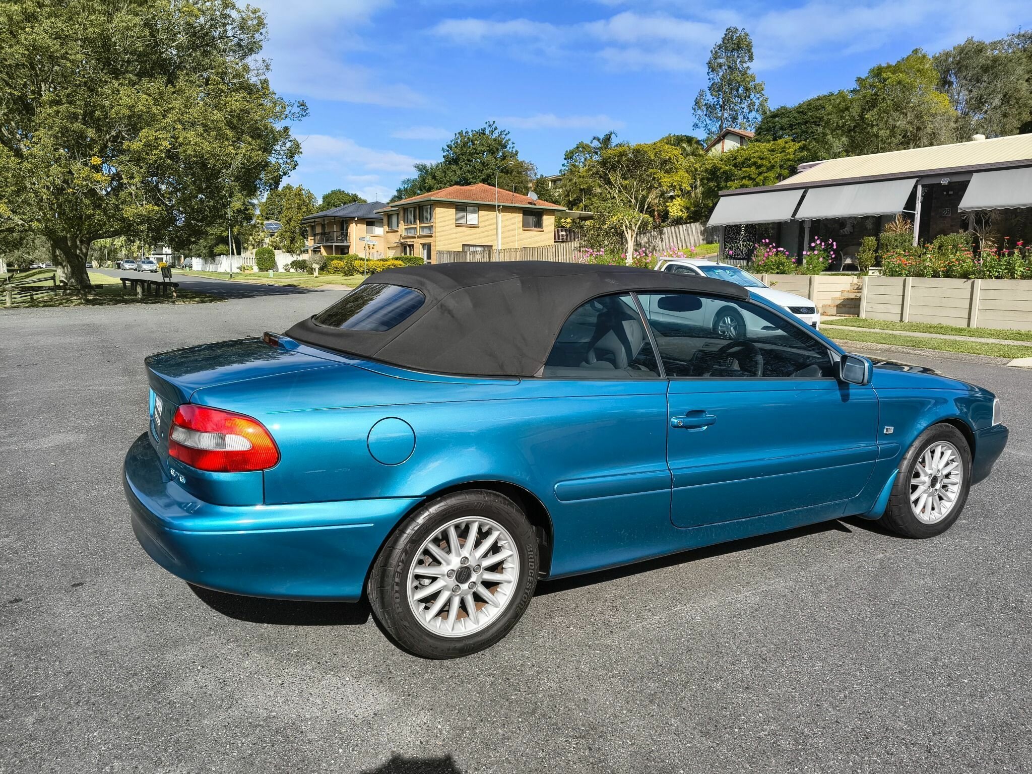 2000 VOLVO C70 2.4T 4 SP AUTOMATIC 2D CONVERTIBLE
