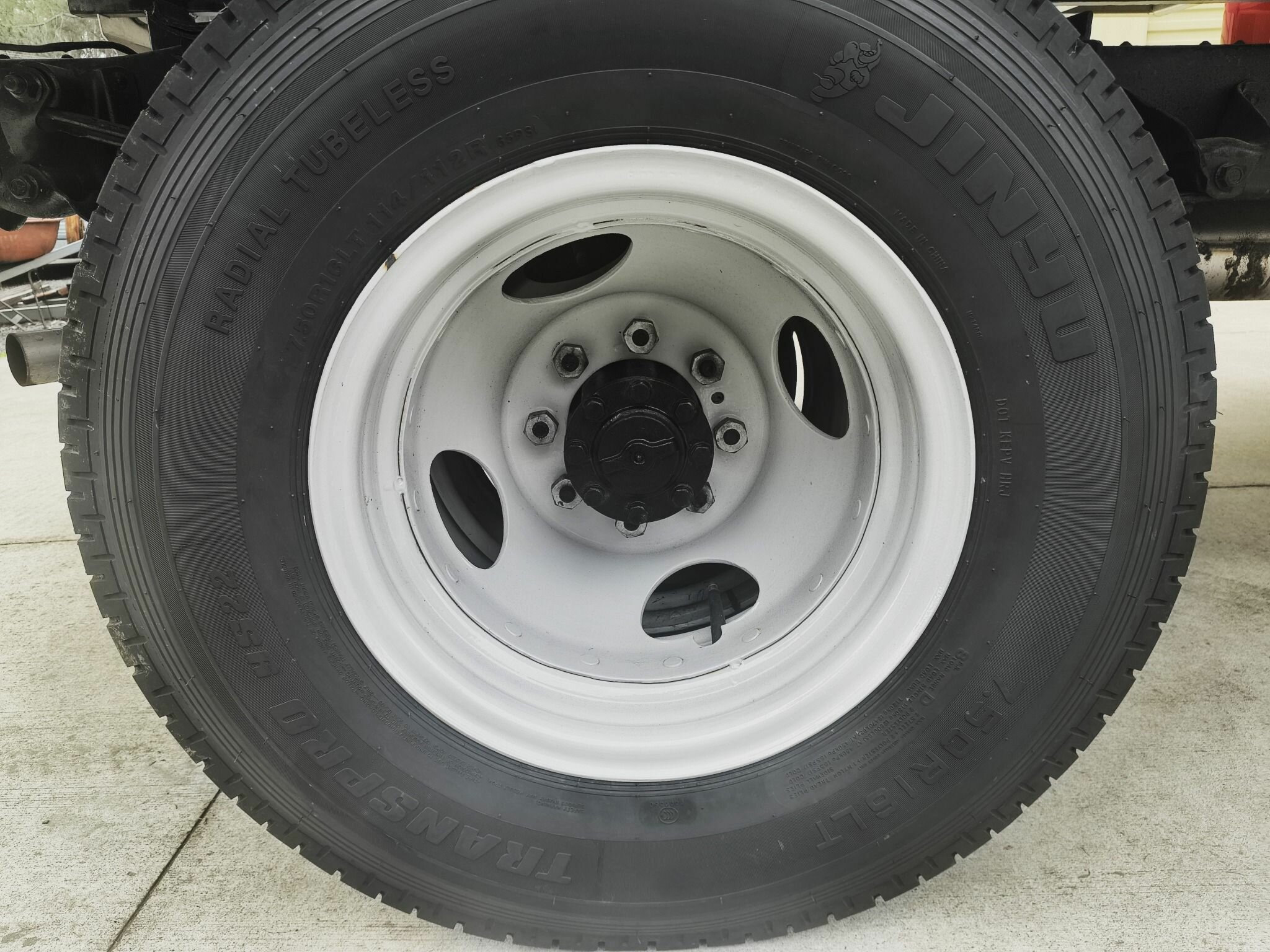1972 FORD F250 4 SP MANUAL C/CHAS TRAY