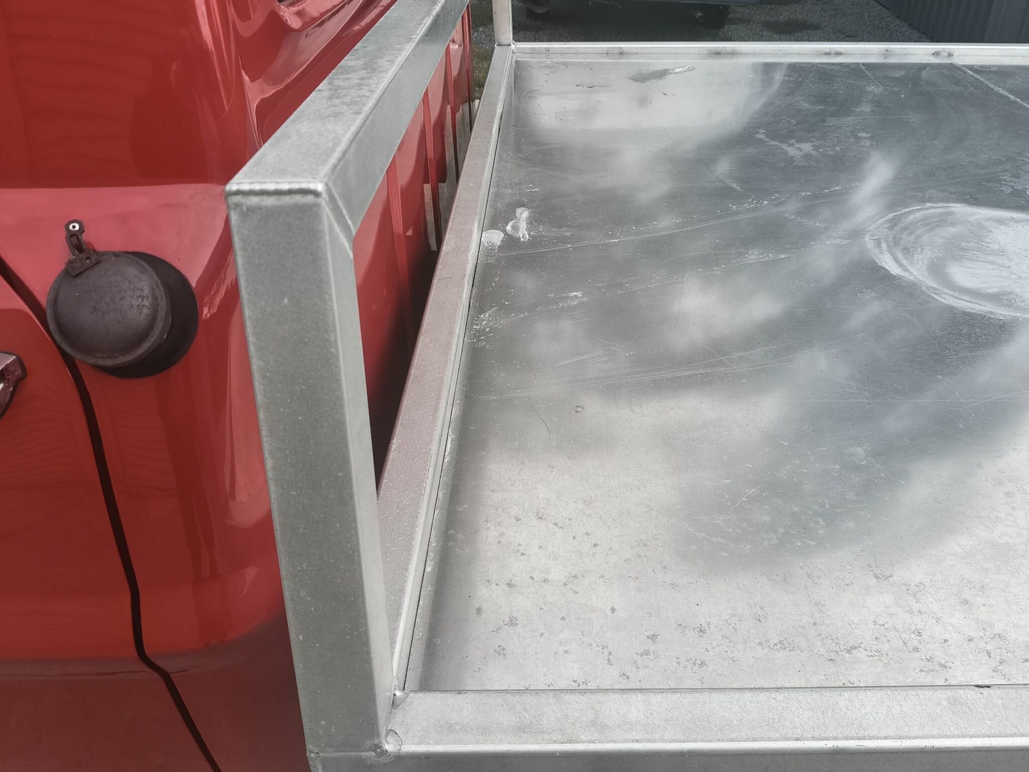 1972 FORD F250 4 SP MANUAL C/CHAS TRAY