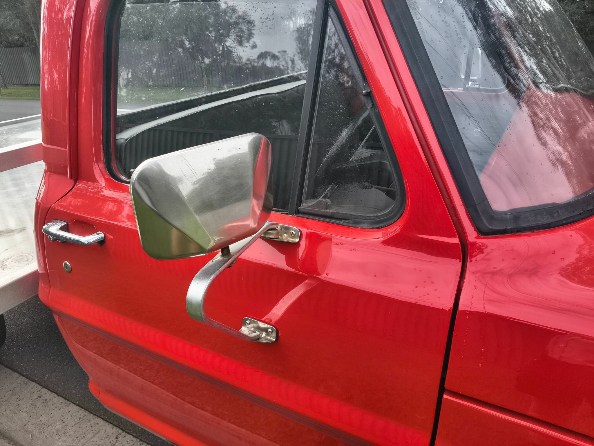 1972 FORD F250 4 SP MANUAL C/CHAS TRAY