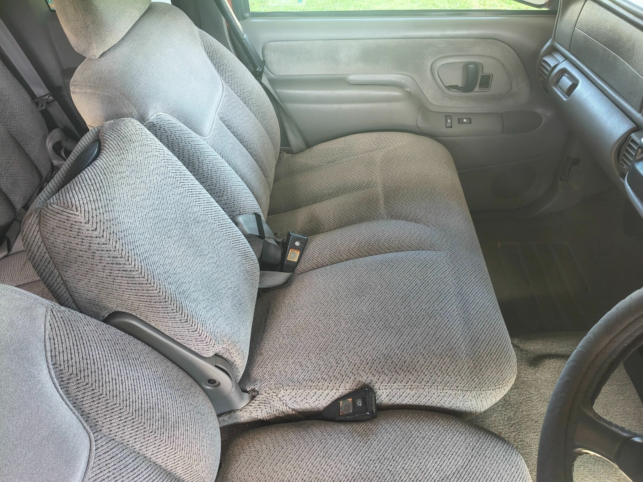 1989 GMC SIERRA C1500 AUTOMATIC 2D SPACE CAB UTILITY