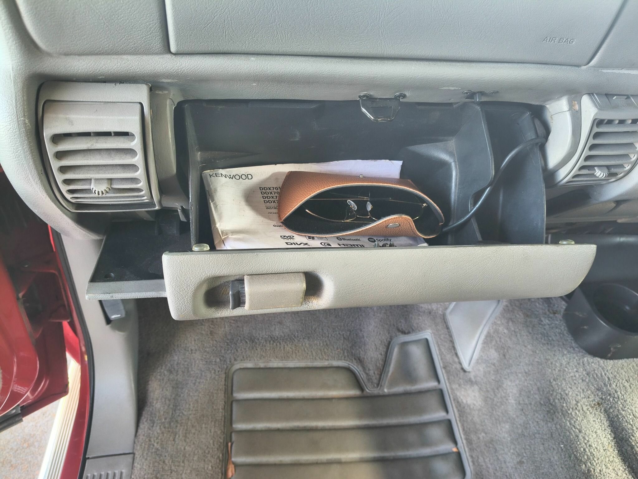 1989 GMC SIERRA C1500 AUTOMATIC 2D SPACE CAB UTILITY