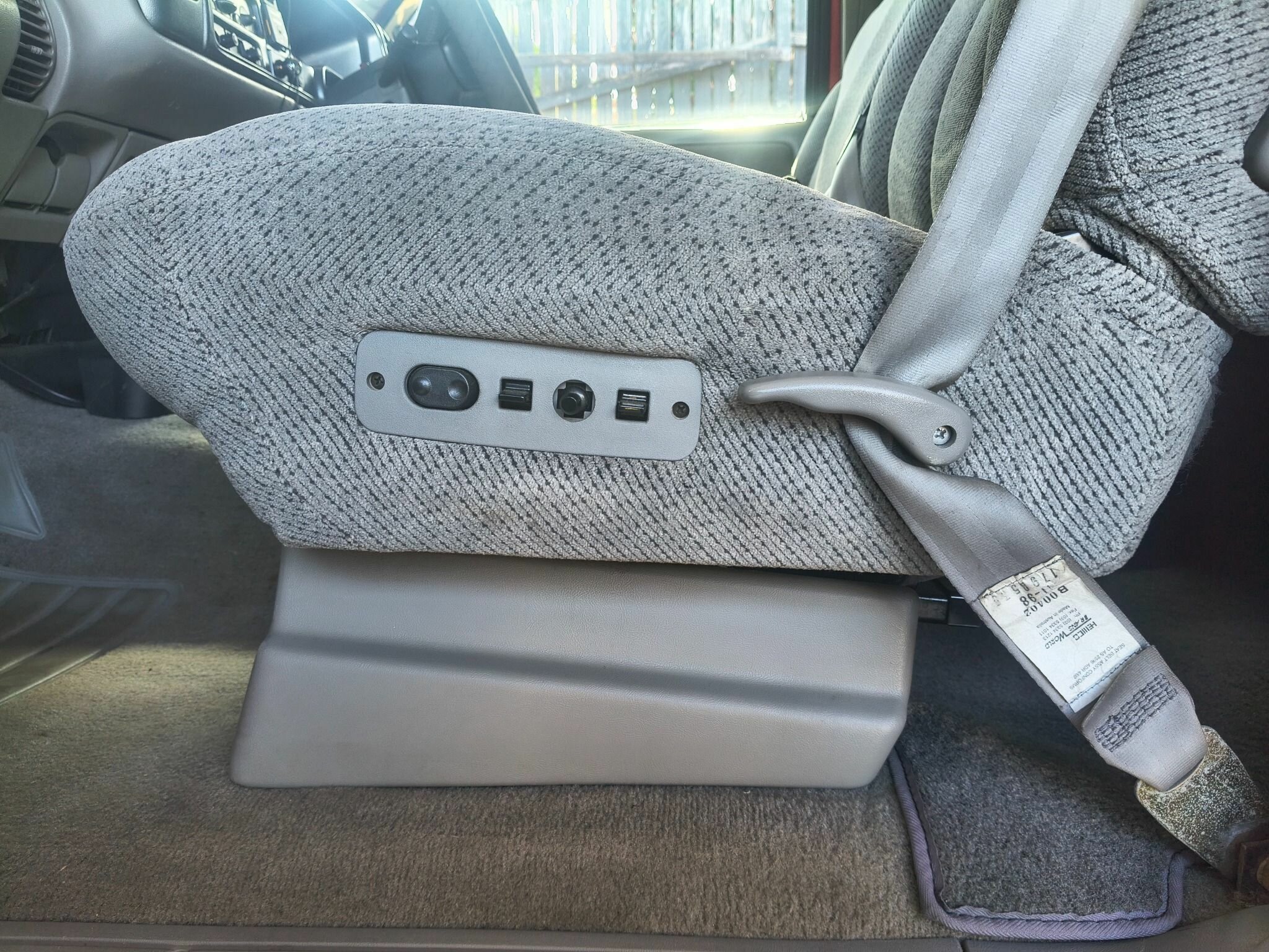 1989 GMC SIERRA C1500 AUTOMATIC 2D SPACE CAB UTILITY