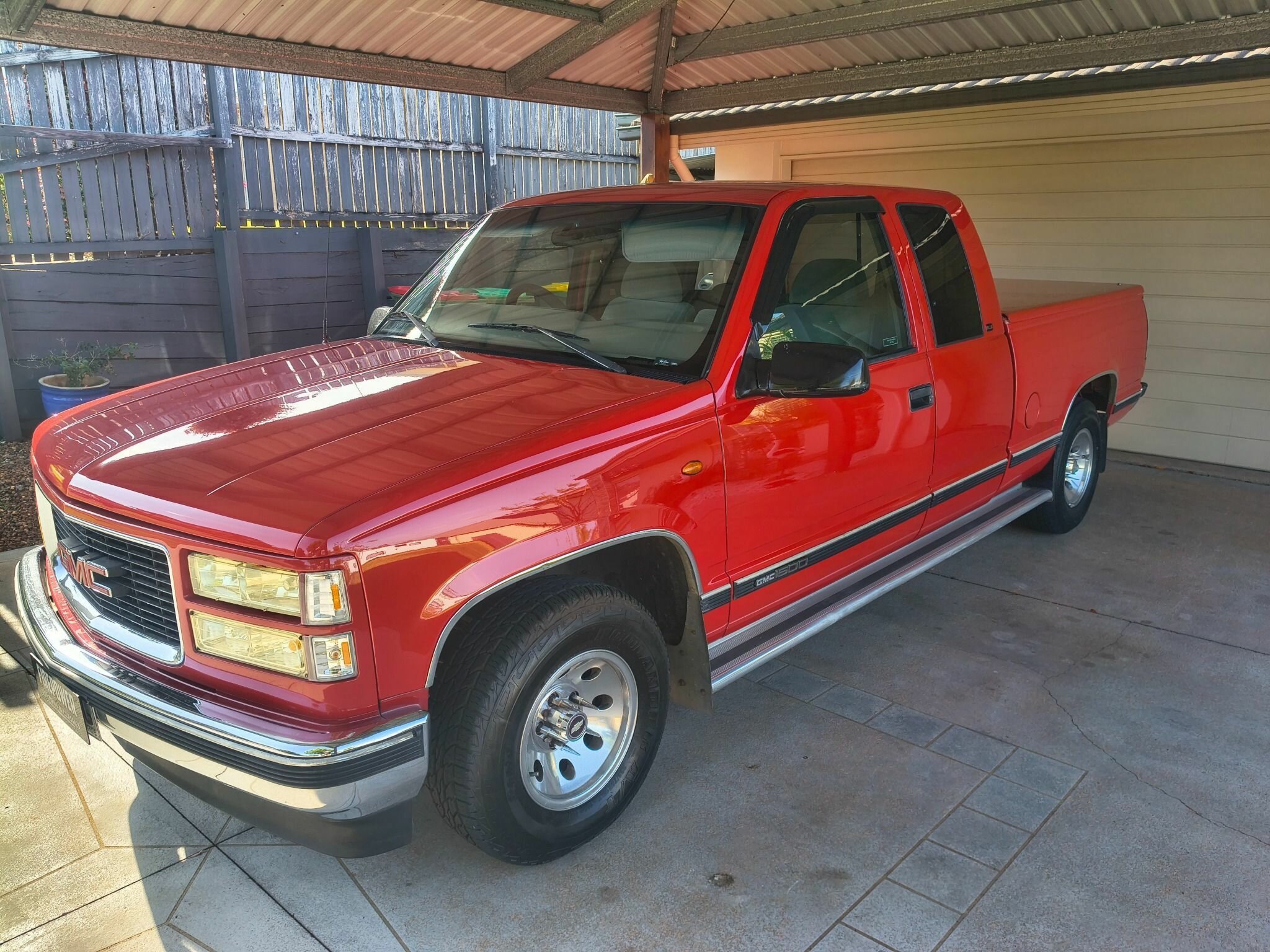 1989 GMC SIERRA C1500 AUTOMATIC 2D SPACE CAB UTILITY