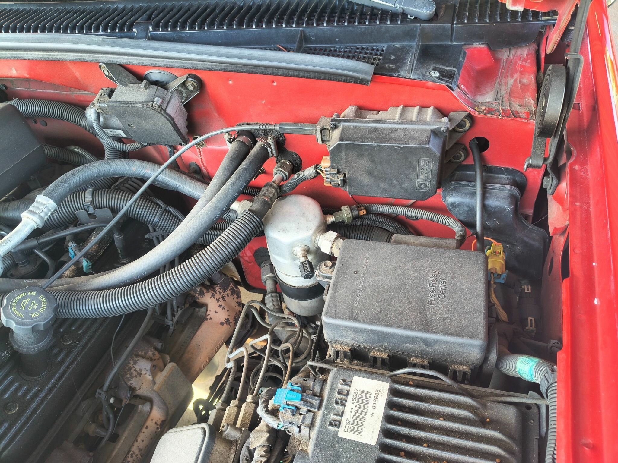 1989 GMC SIERRA C1500 AUTOMATIC 2D SPACE CAB UTILITY