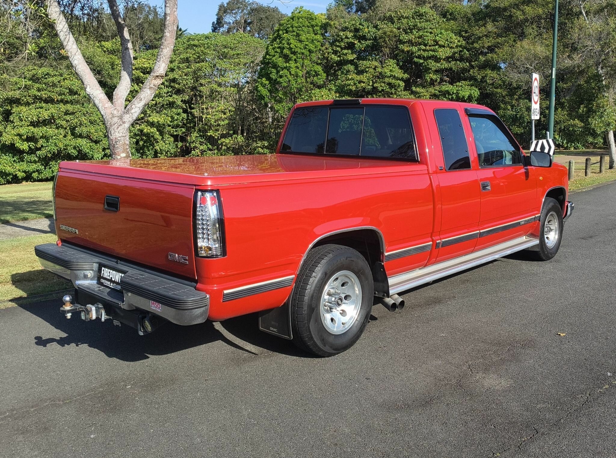 1989 GMC SIERRA C1500 AUTOMATIC 2D SPACE CAB UTILITY
