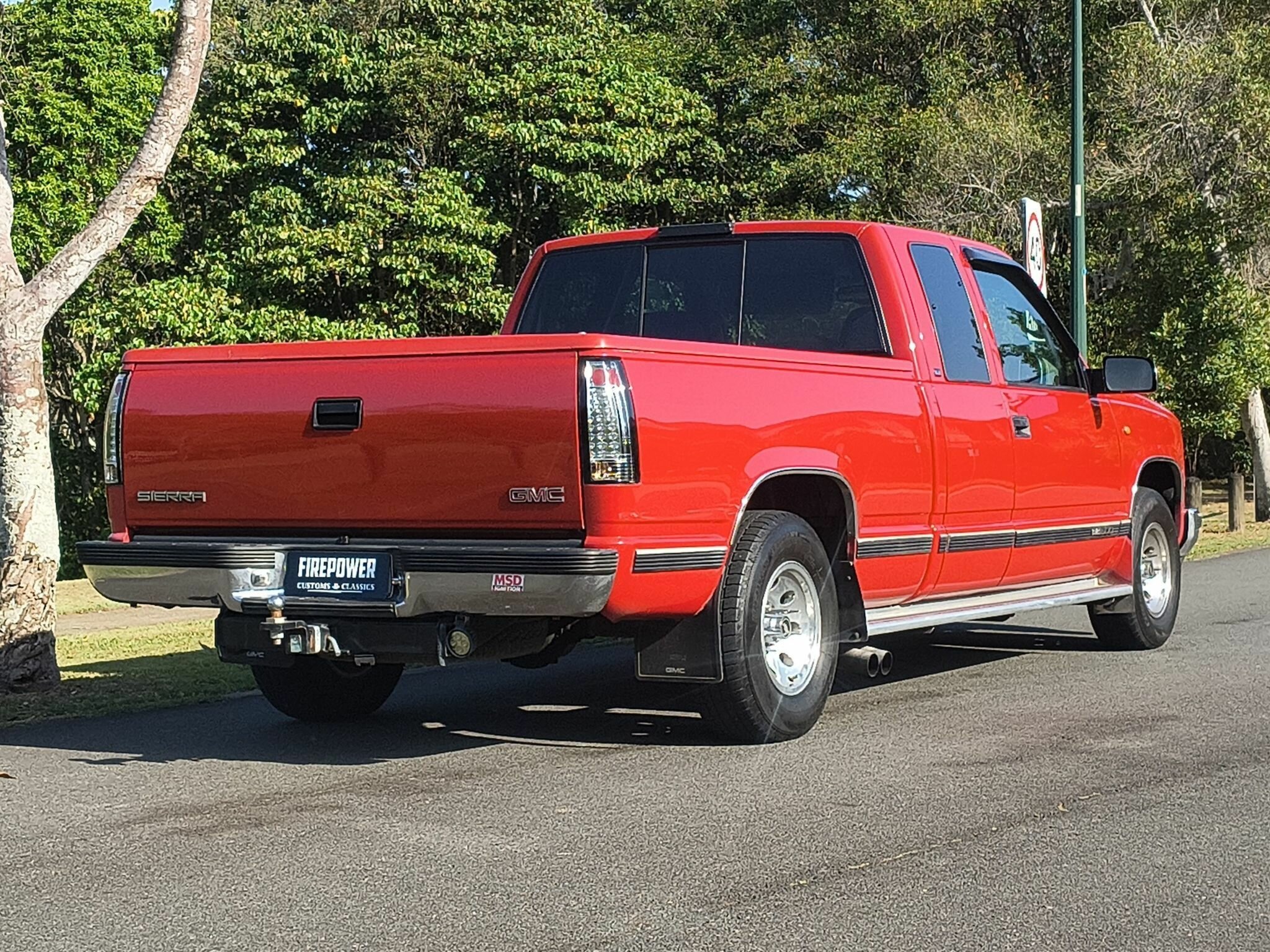 1989 GMC SIERRA C1500 AUTOMATIC 2D SPACE CAB UTILITY