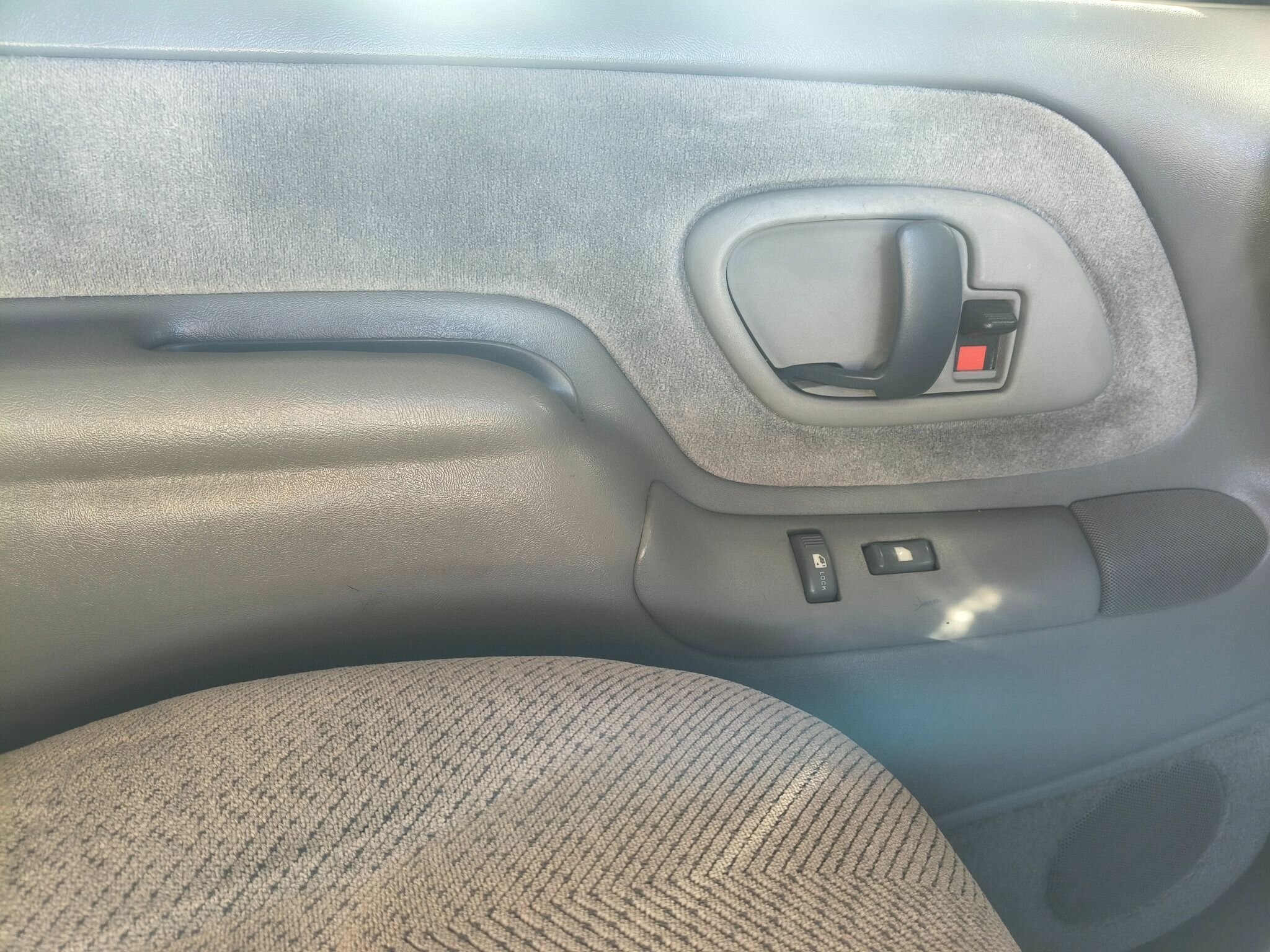 1989 GMC SIERRA C1500 AUTOMATIC 2D SPACE CAB UTILITY