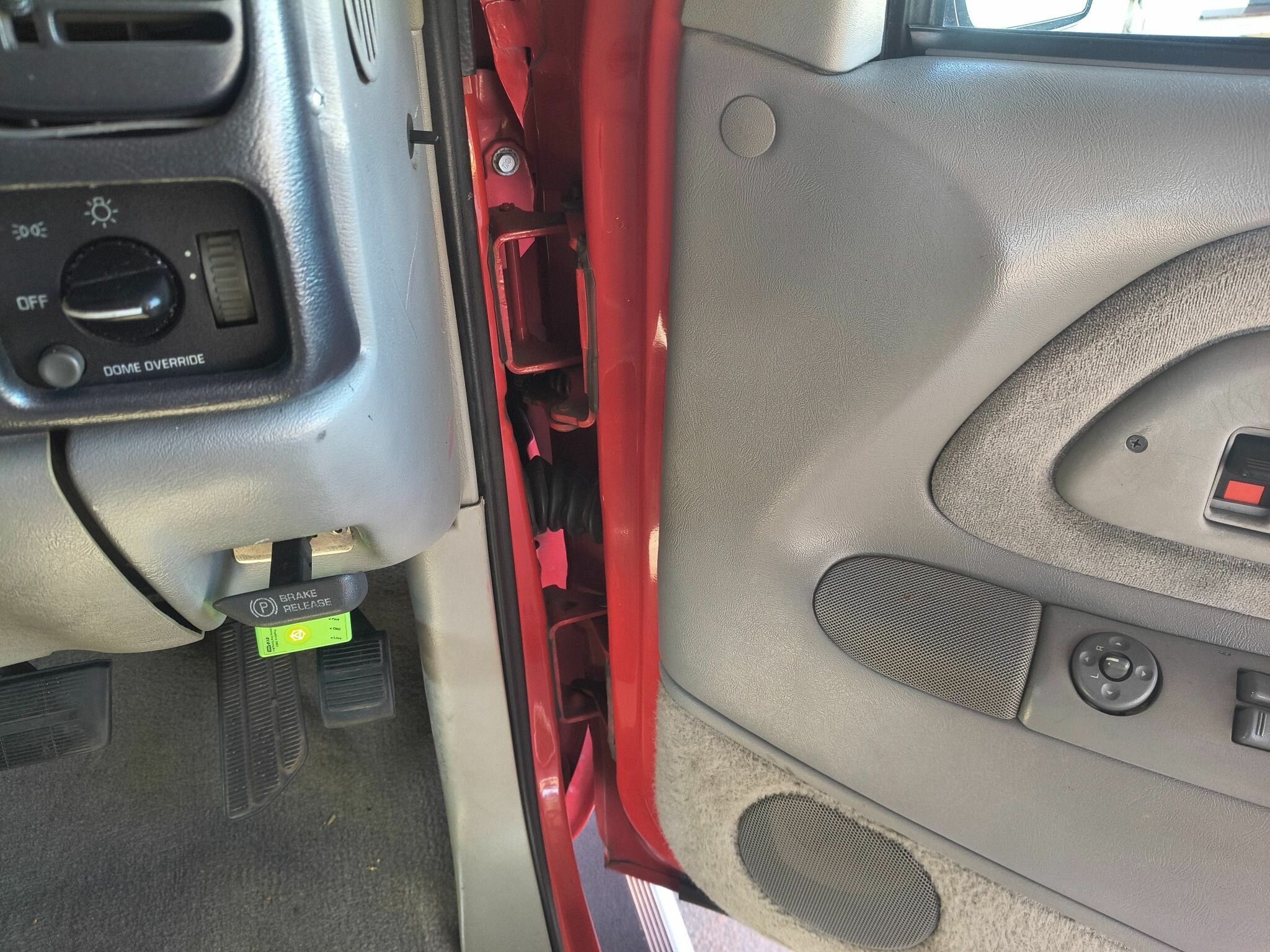1989 GMC SIERRA C1500 AUTOMATIC 2D SPACE CAB UTILITY