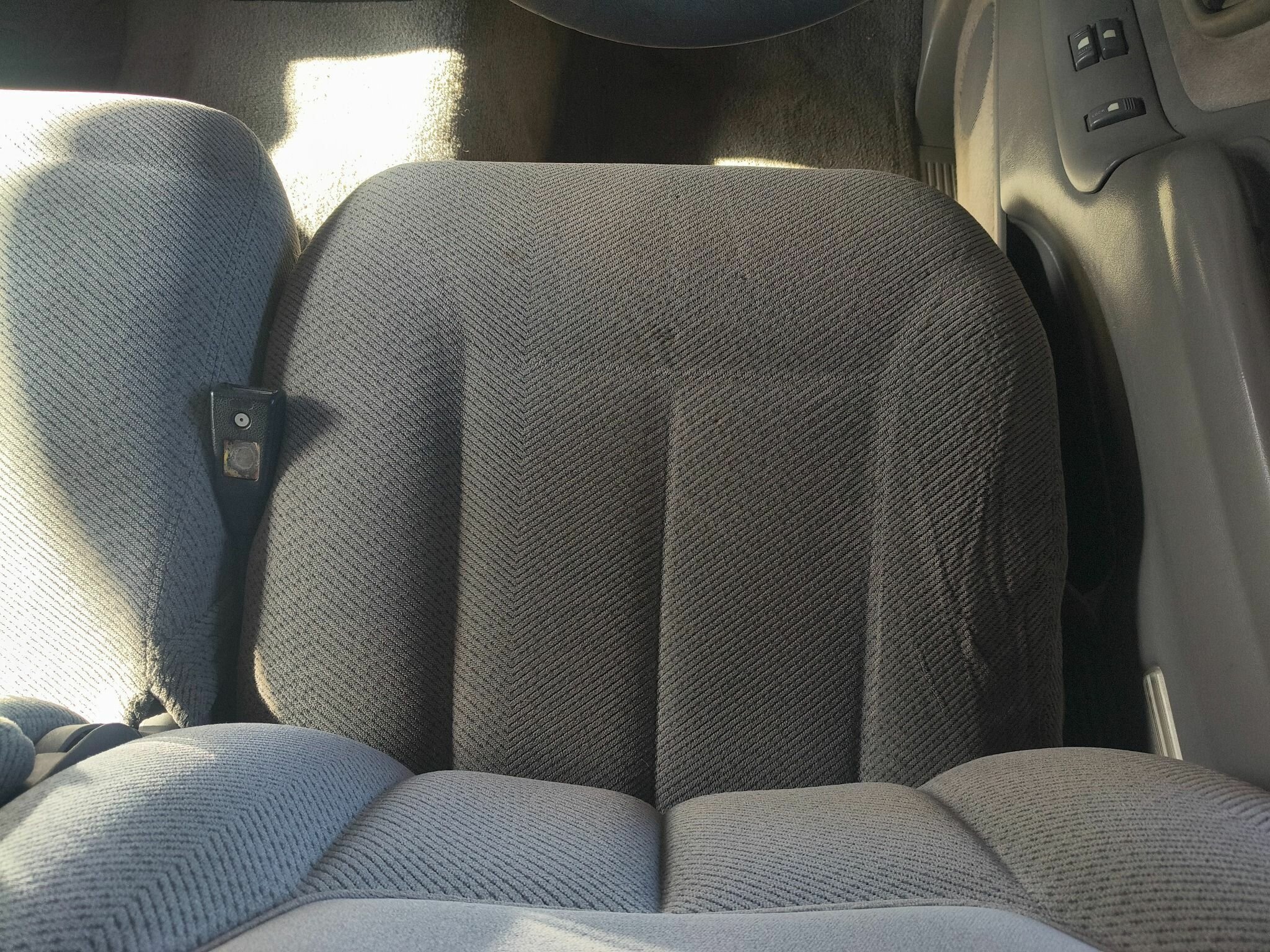 1989 GMC SIERRA C1500 AUTOMATIC 2D SPACE CAB UTILITY