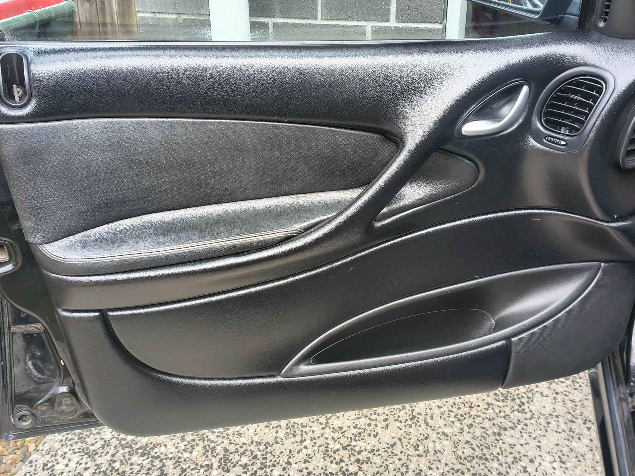 2006 HSV MALOO Z SERIES R8 6 SP MANUAL UTILITY