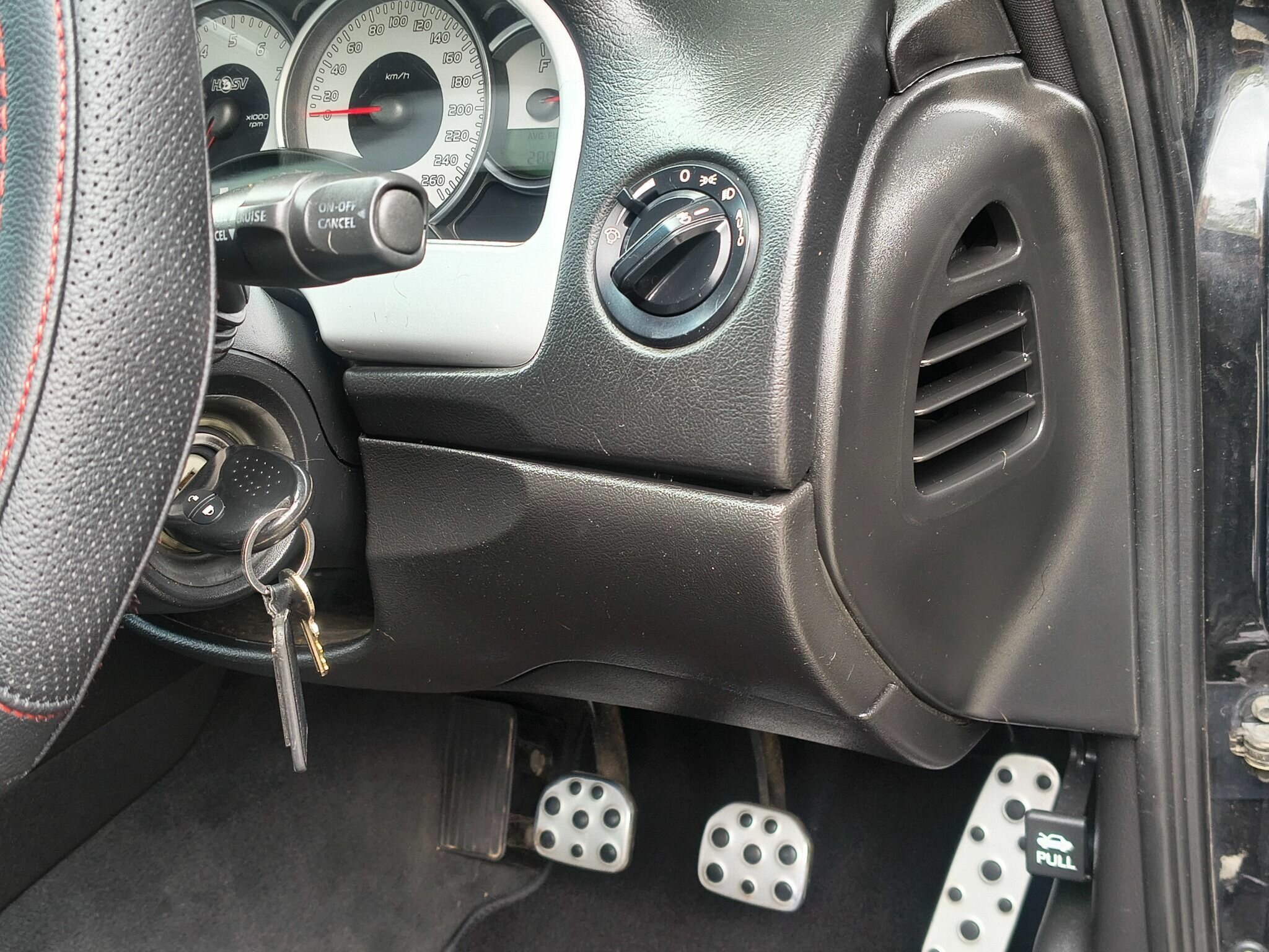2006 HSV MALOO Z SERIES R8 6 SP MANUAL UTILITY