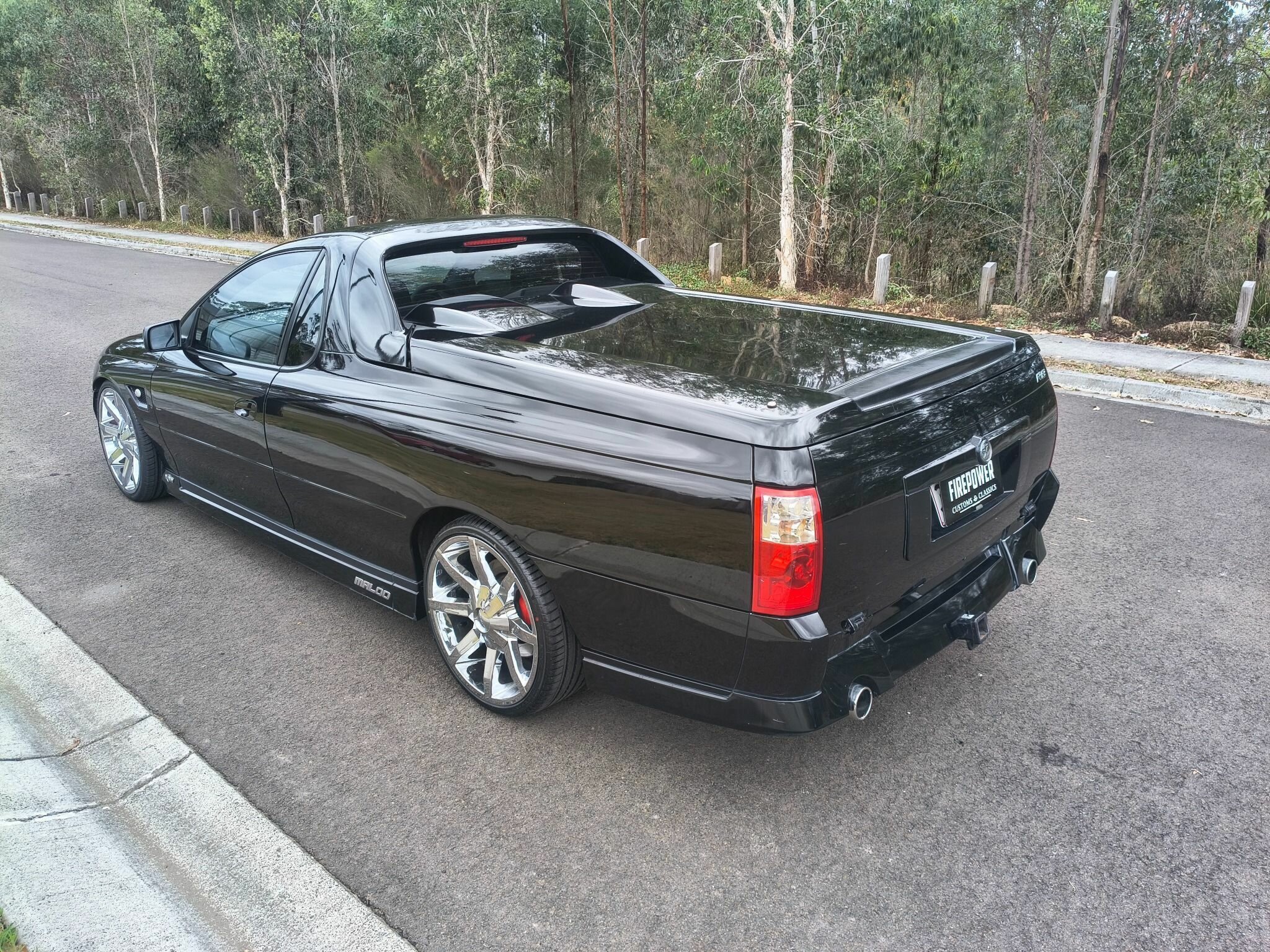 2006 HSV MALOO Z SERIES R8 6 SP MANUAL UTILITY